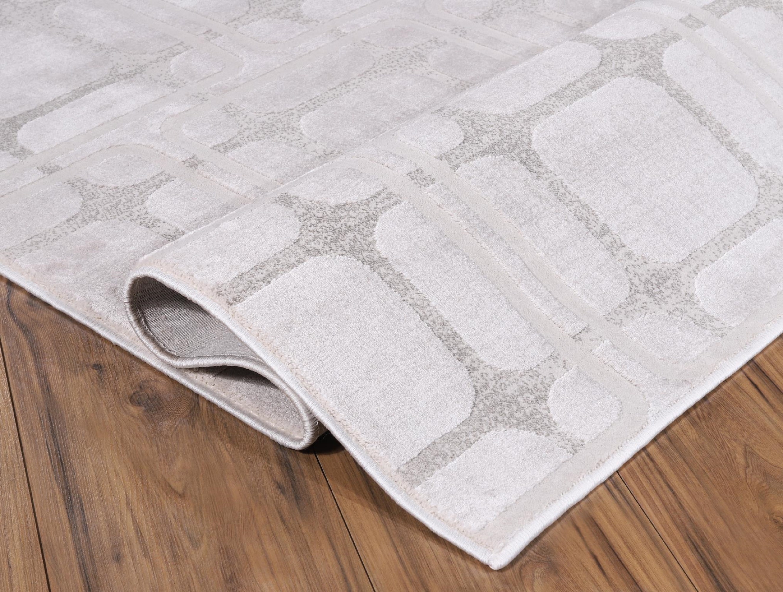 Hypnos Multicolor Geometric Reversible Synthetic Rug, 5'3" x 7'7"