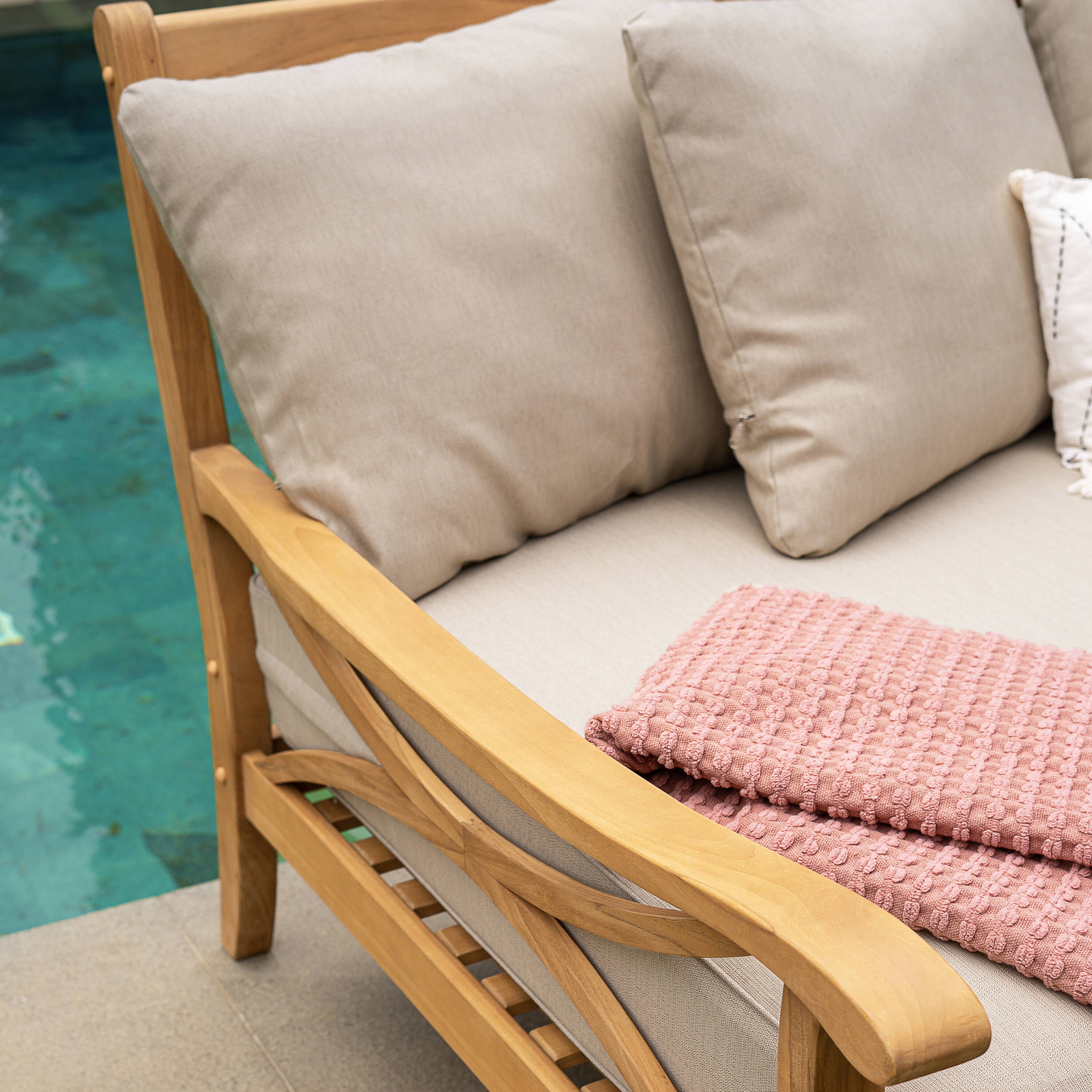 Cambridge Casual 460138-TW-XX-BG-XX Patio-Sofas-Daybeds - View #7
