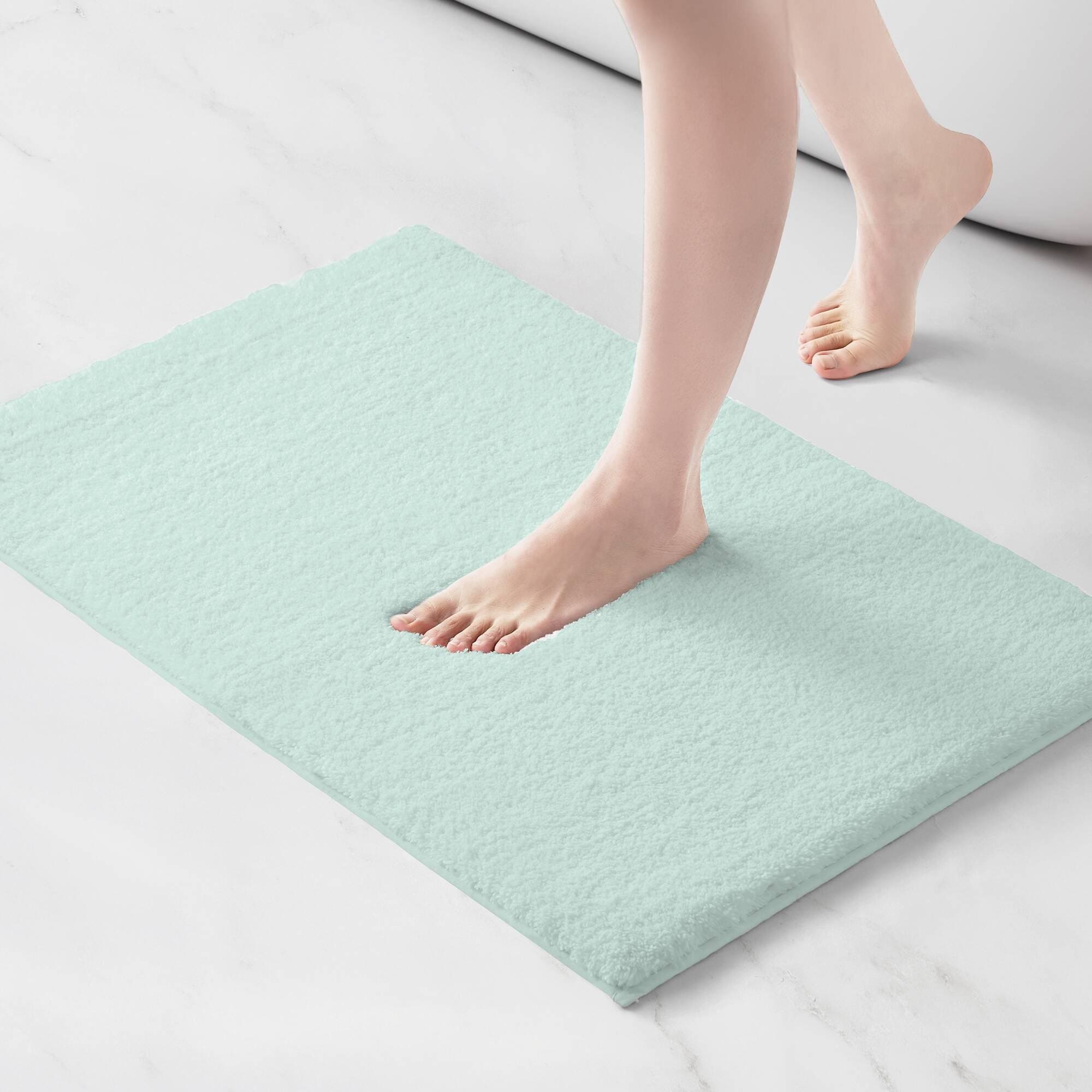 GlasFlength -  Bath Rug 24 x 20 (in) Plush Soft Absorbent Quick Dry Non Slip Spa Quality Cozy Com...