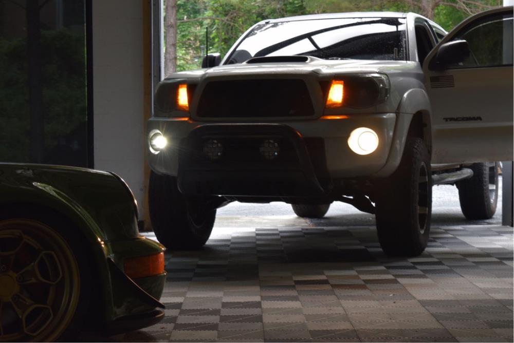 Morimoto LF361 Headlight-Bulbs - View #5