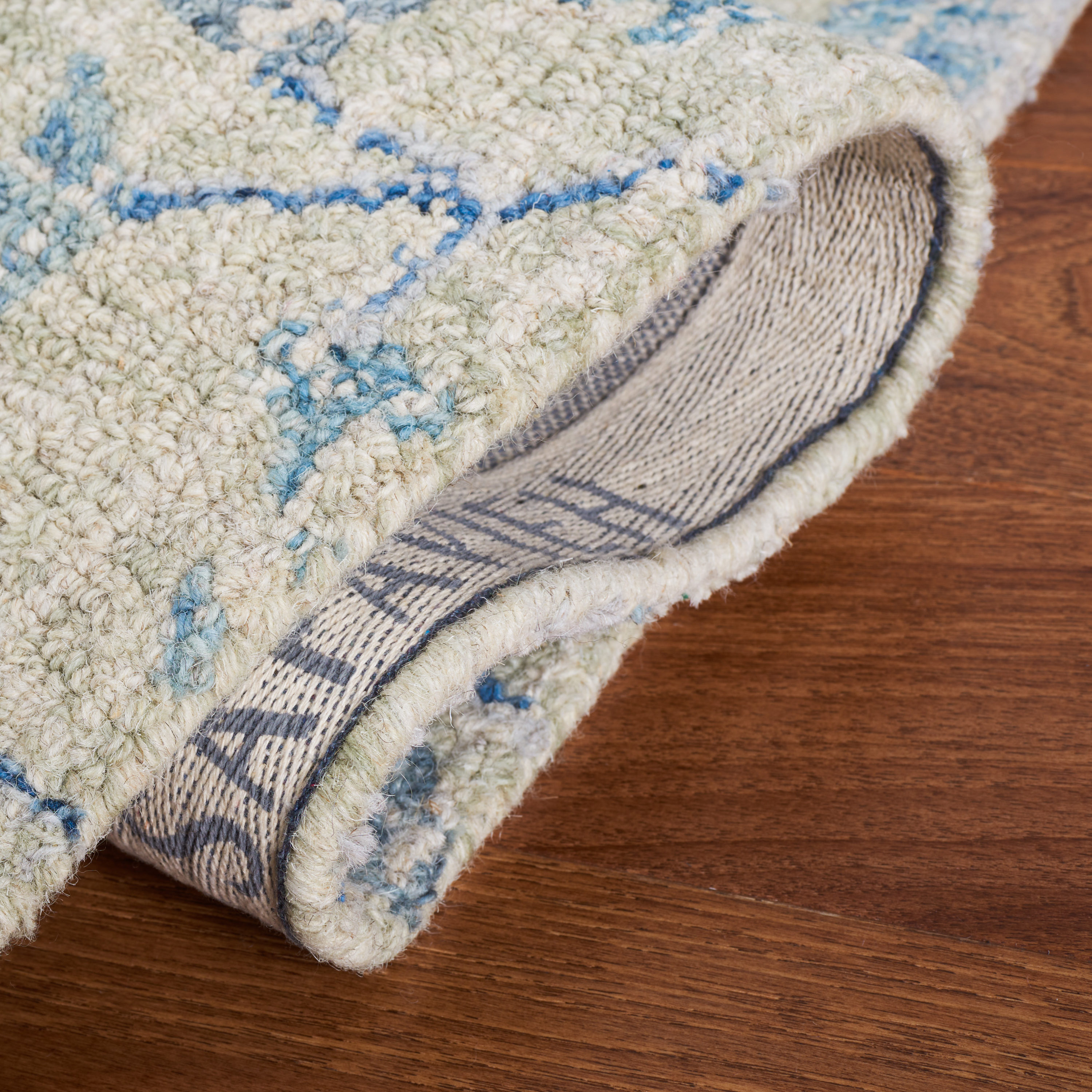 Handmade Tufted Blue Floral Wool Fur Reversible Rug 4' x 6'