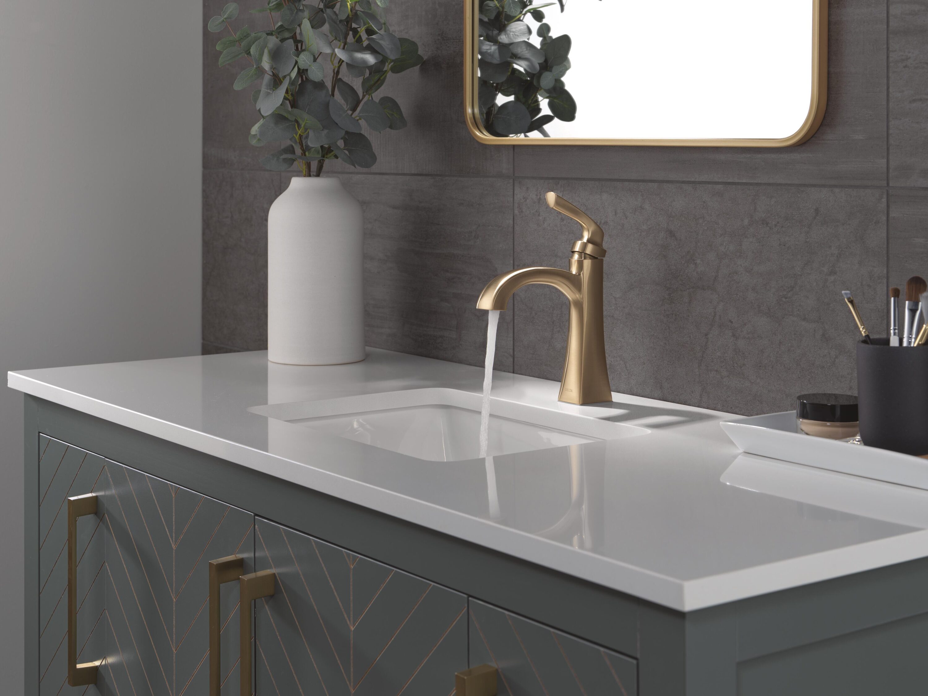 Delta 15895LF-CZ Lavatory-Faucets - View #8