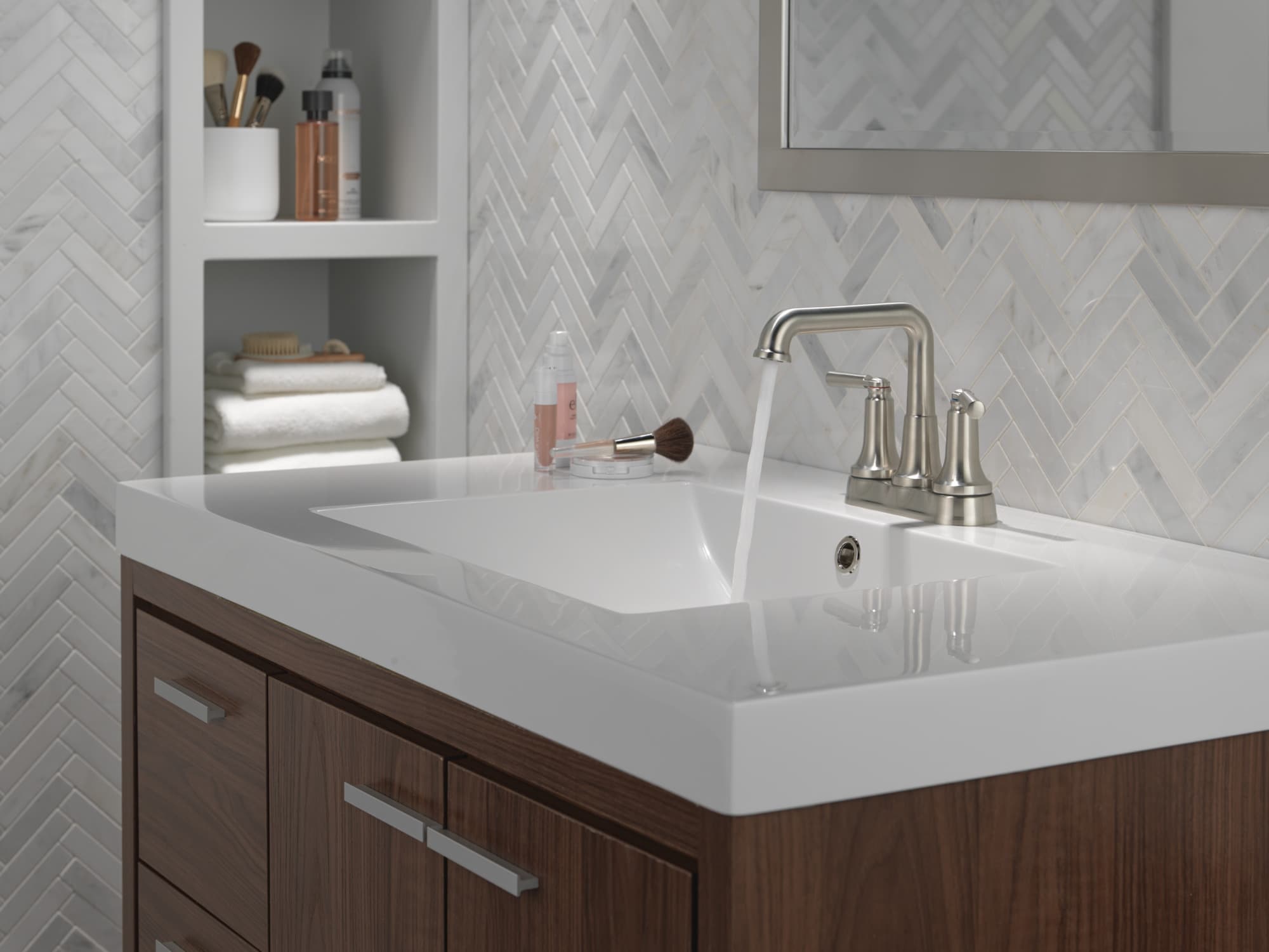 Delta 2536-SSMPU-DST Lavatory-Faucets - View #2