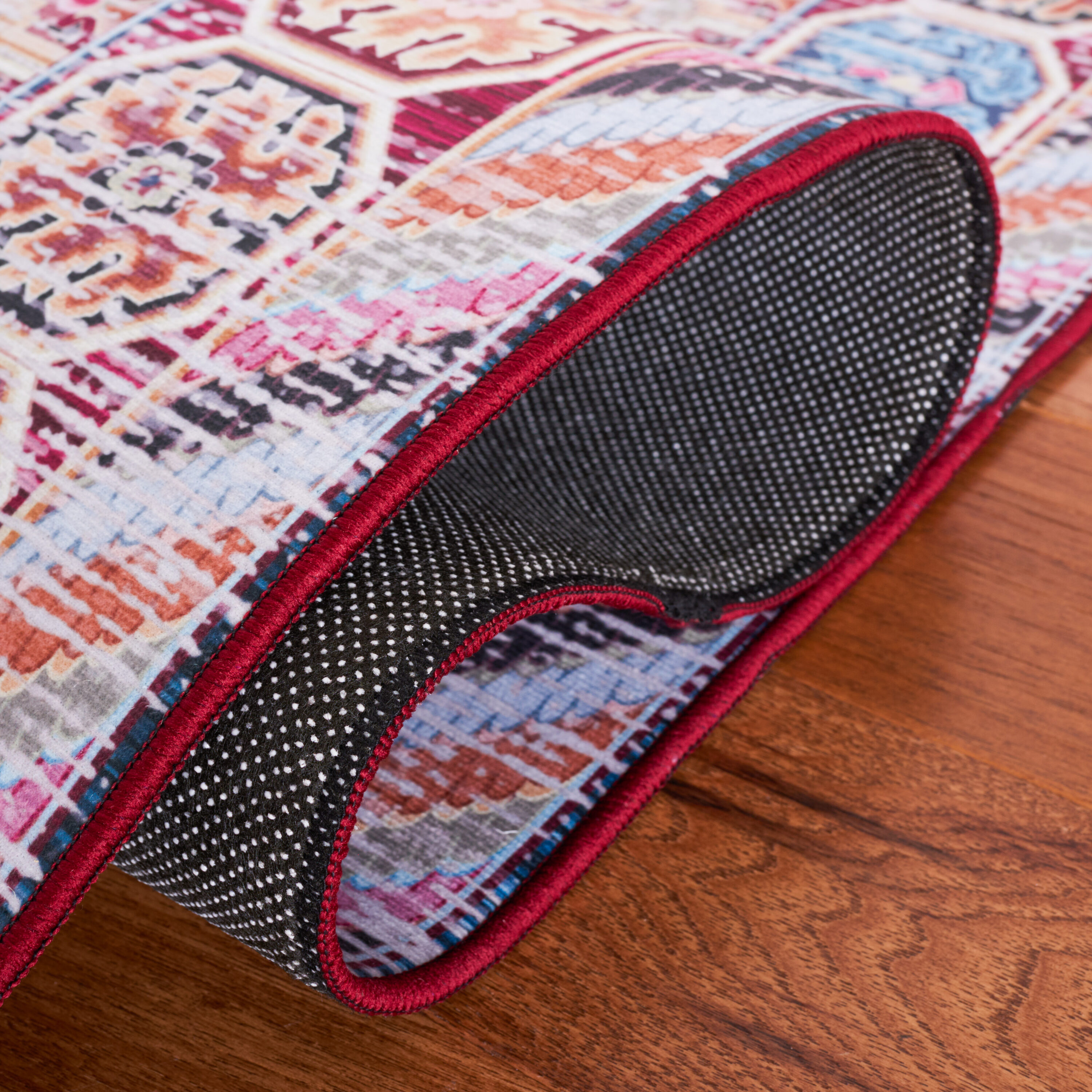 Tucson Traditional Easy-Care Non-Slip Red Area Rug, 4' x 6'