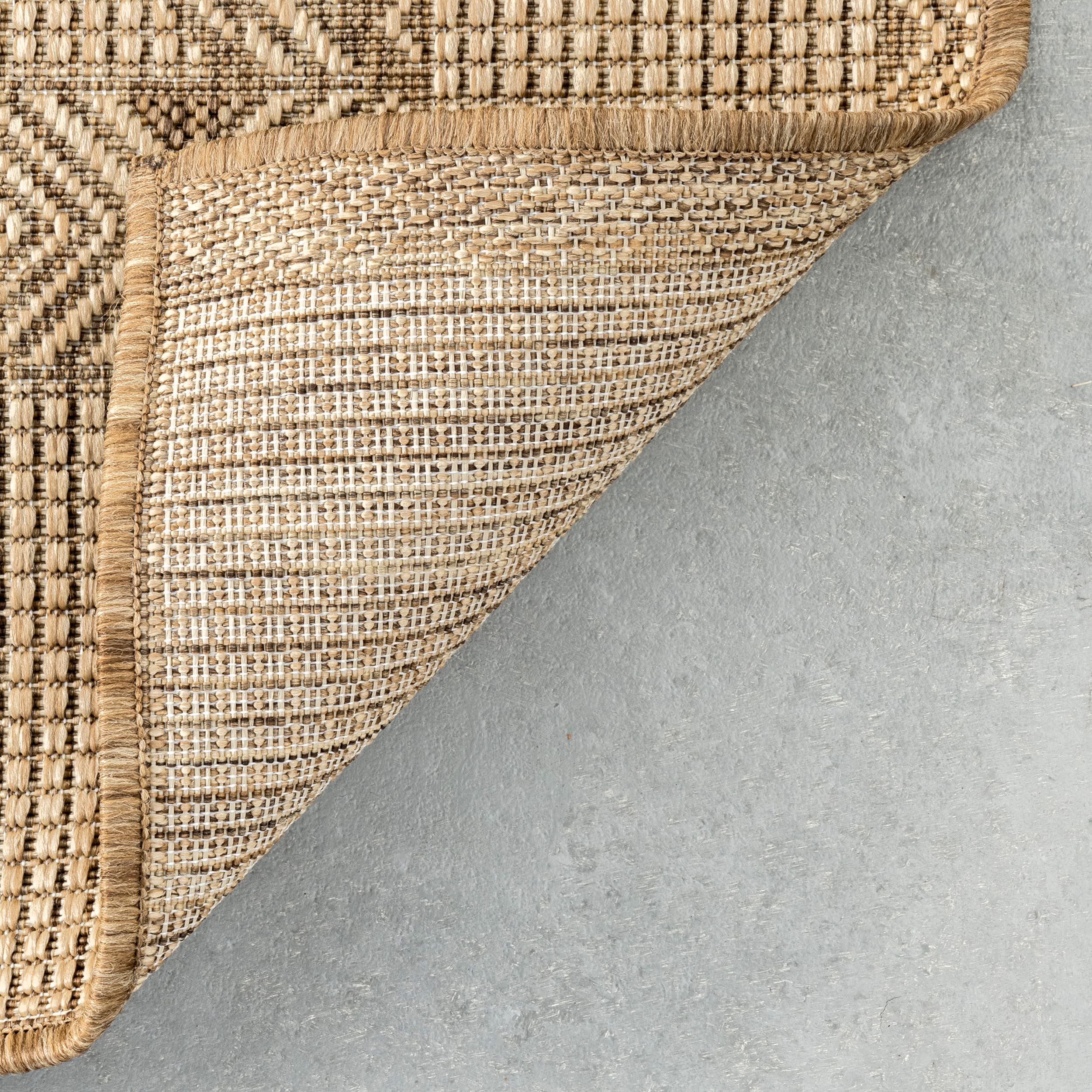 Ayla Beige Bohemian Indoor/Outdoor Synthetic Area Rug