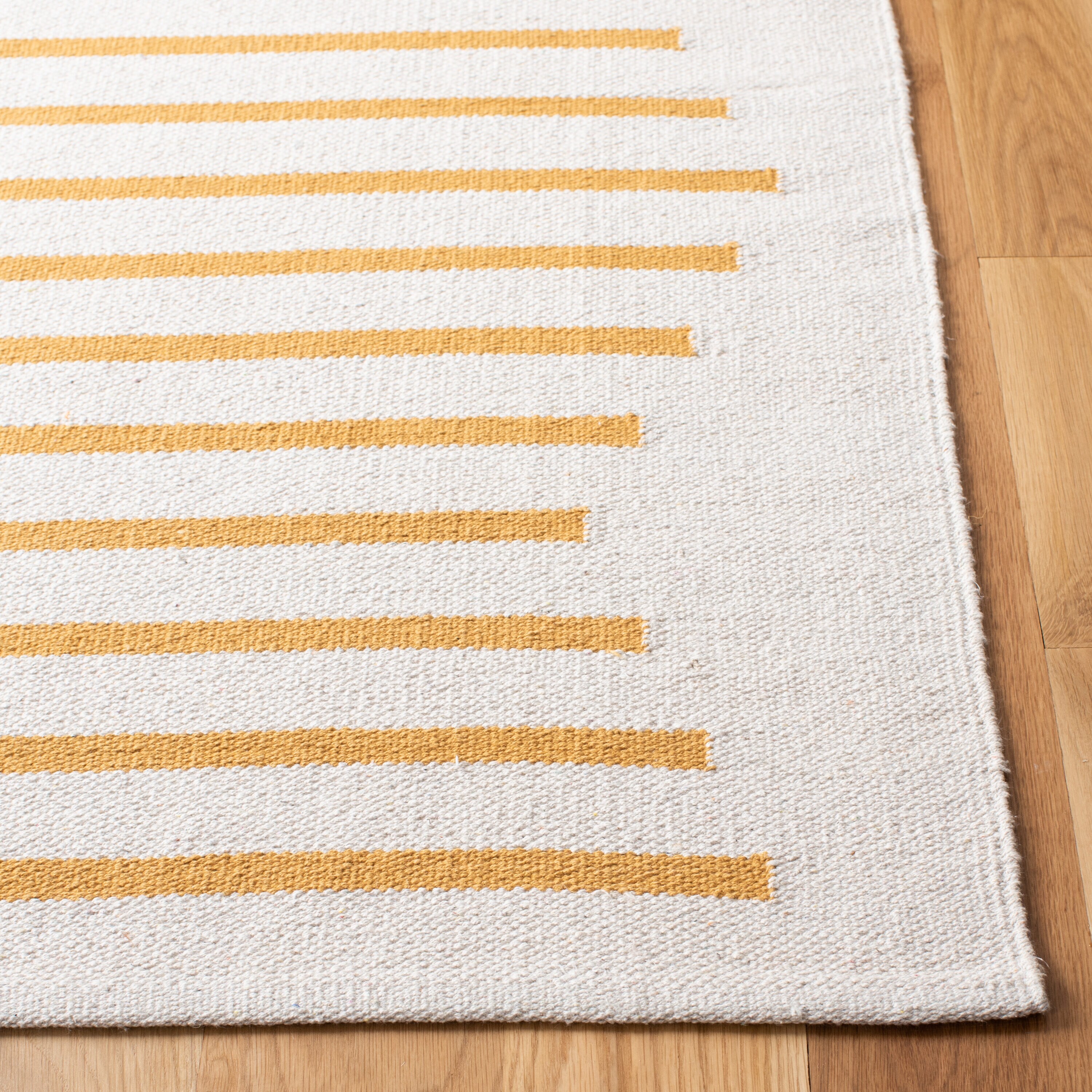 Safavieh MTK313C-9 rugs - View #6