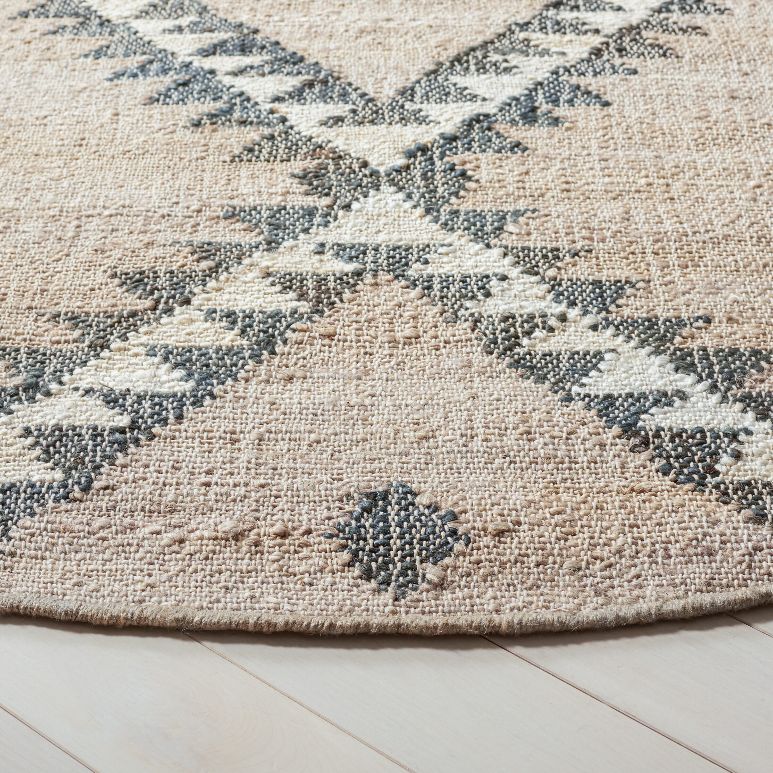 Safavieh KLM761F-7R rugs - View #3