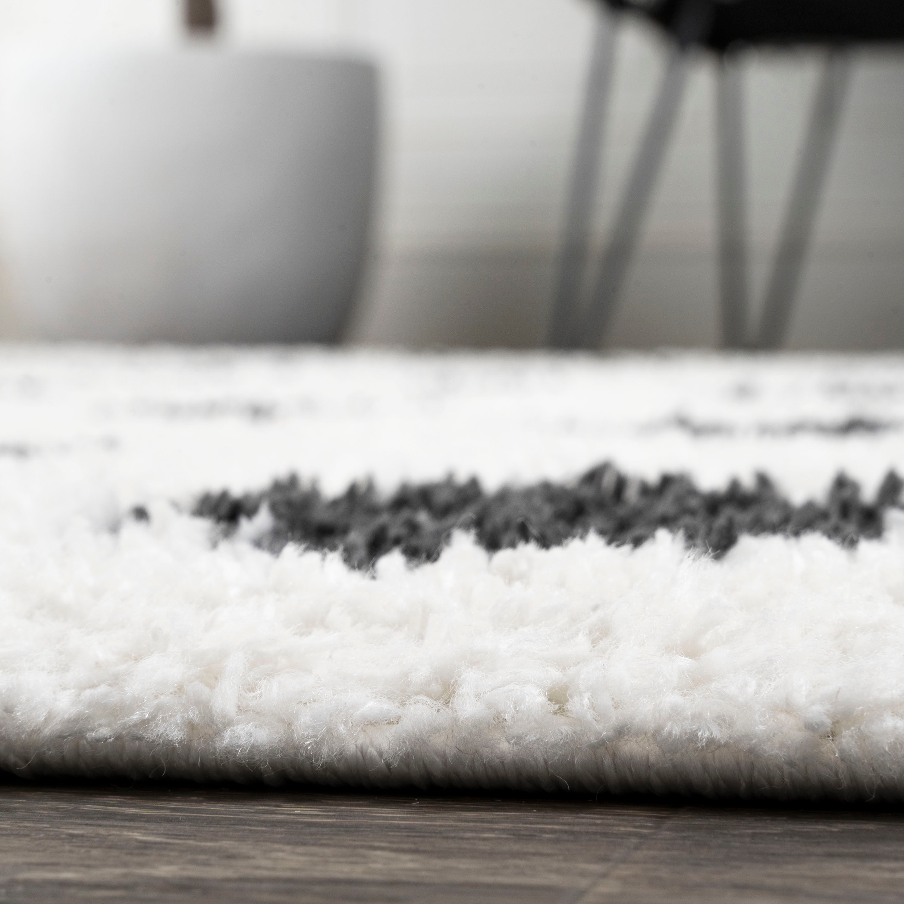 Easy-Care Charcoal and Ivory Polka Dot Shag Rug 3'x5'
