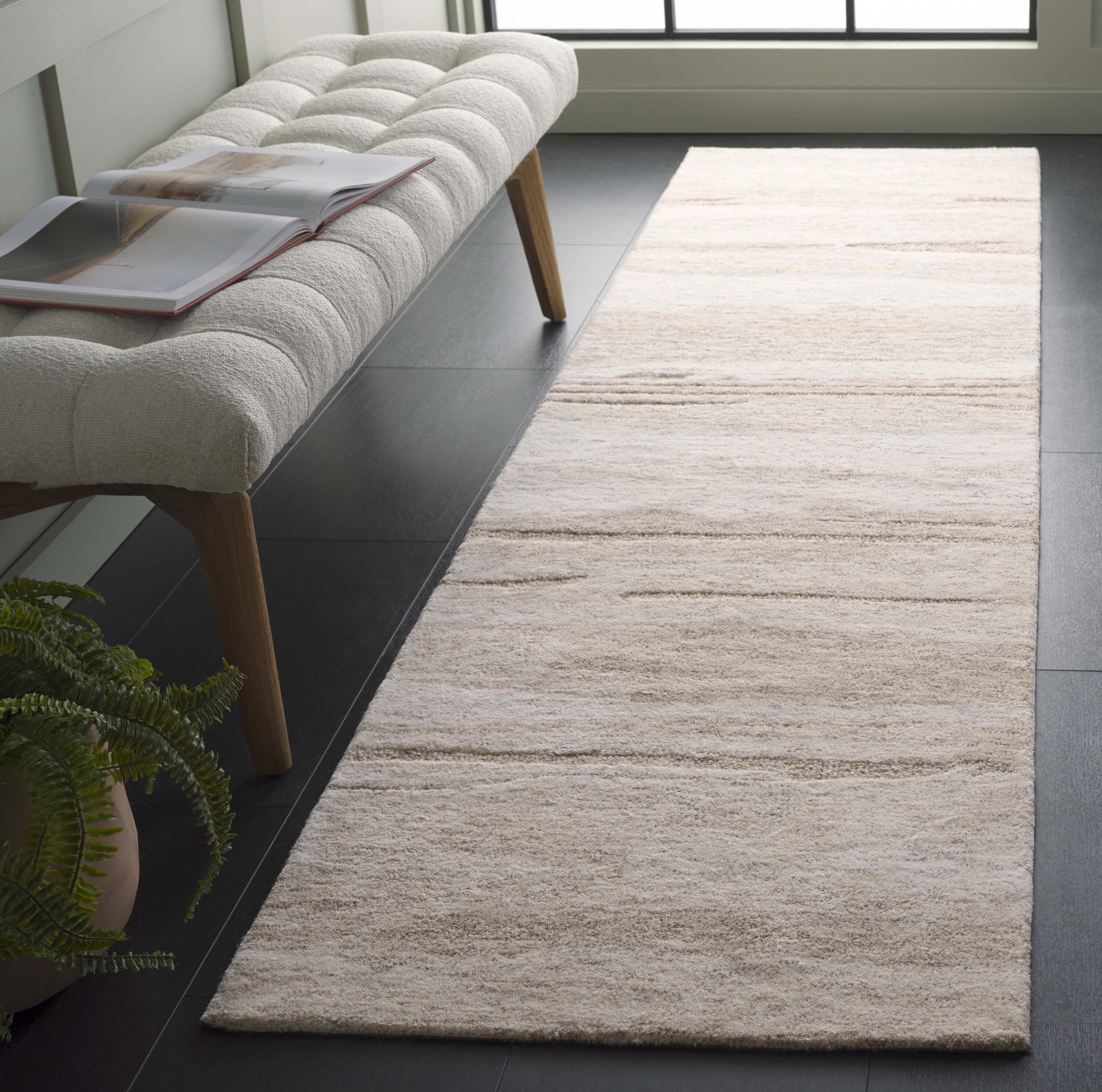  Ebony 221 Brown/Ivory Contemporary 2ft-3in x 9ft Runner Rug