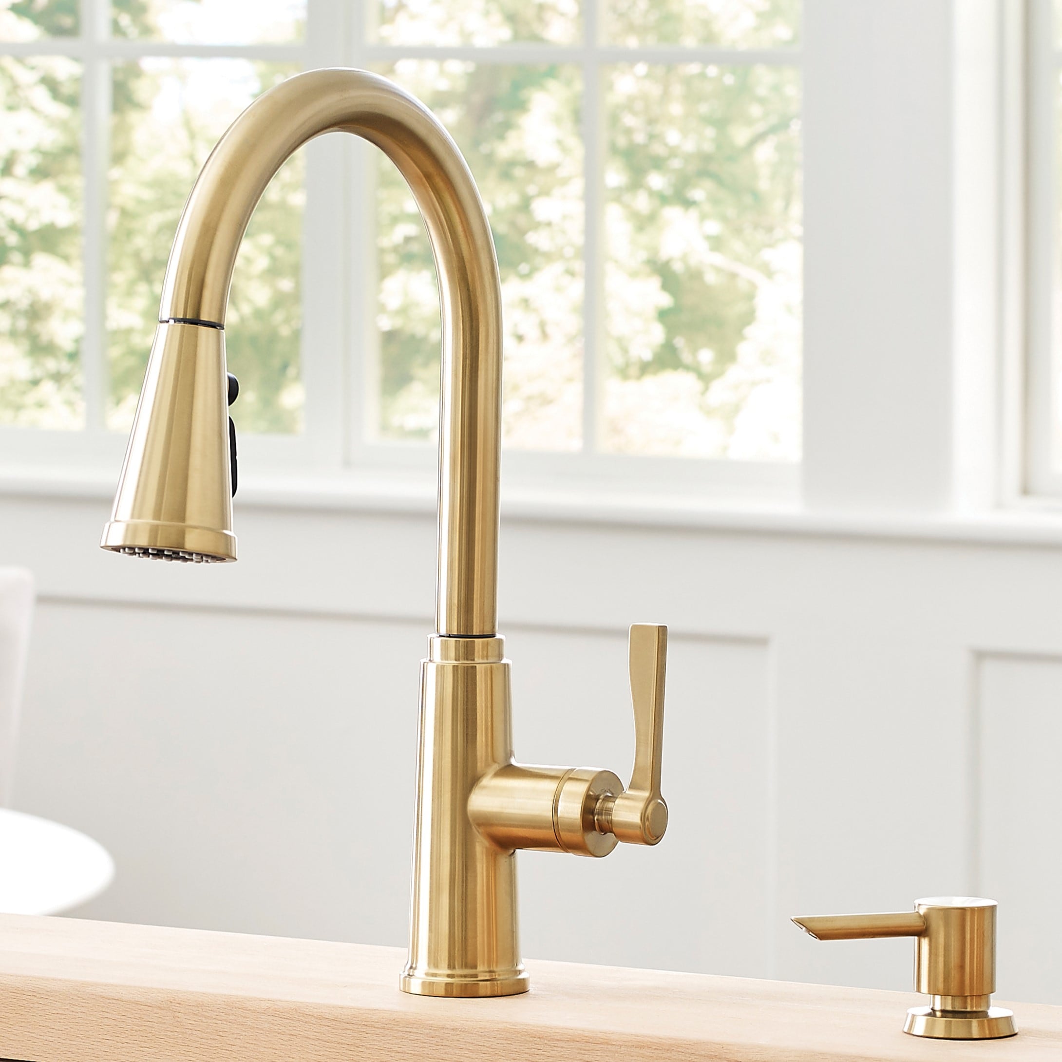 allen + roth 67894W-134408 Townley Brushed Gold Single Handle Deck-mount Pull-down Kitchen Faucet with Sprayer ( Deck Plate Included ) (Soap Dispenser Included)