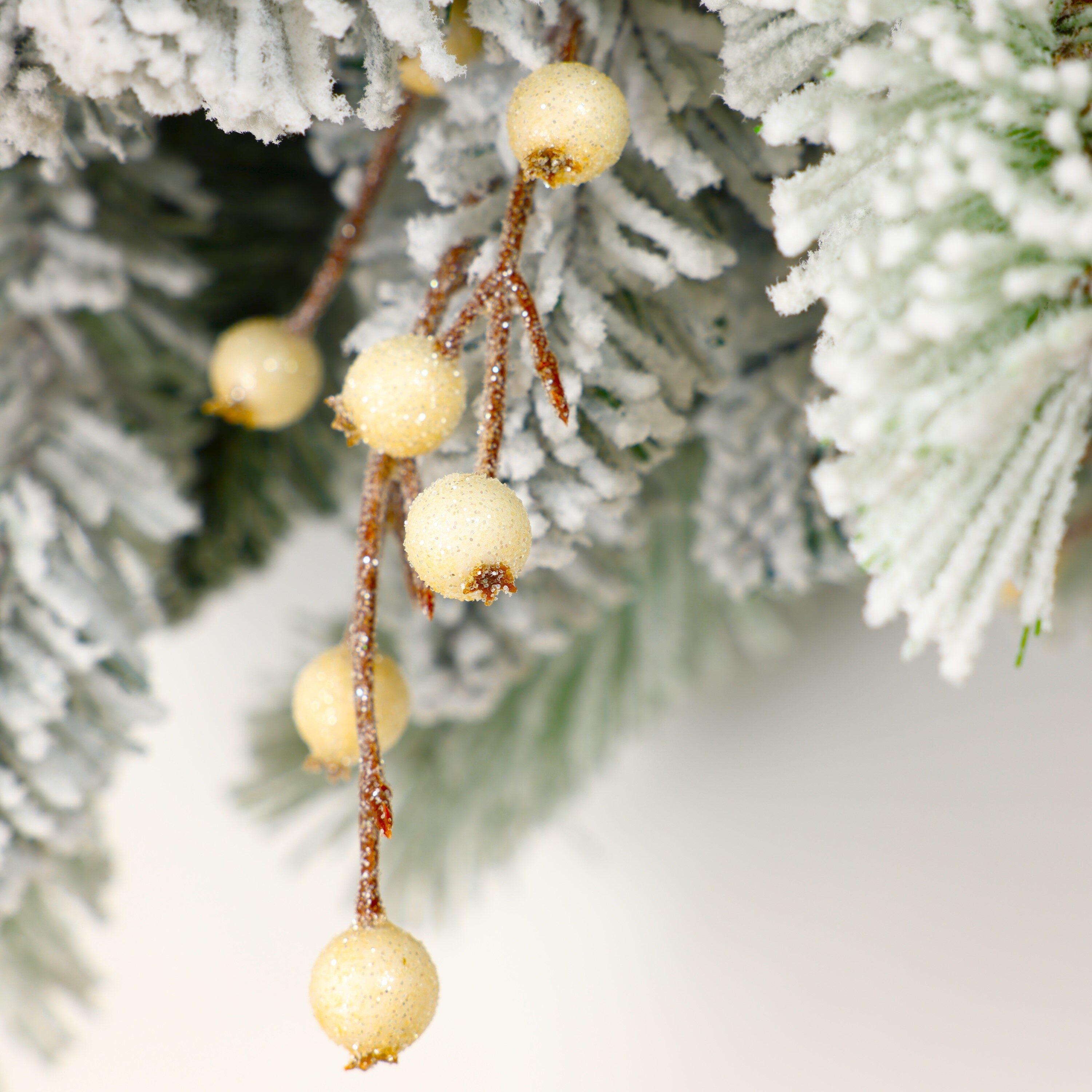 LuxenHome WHAP1785 Artificial-Christmas-Trees - View #5