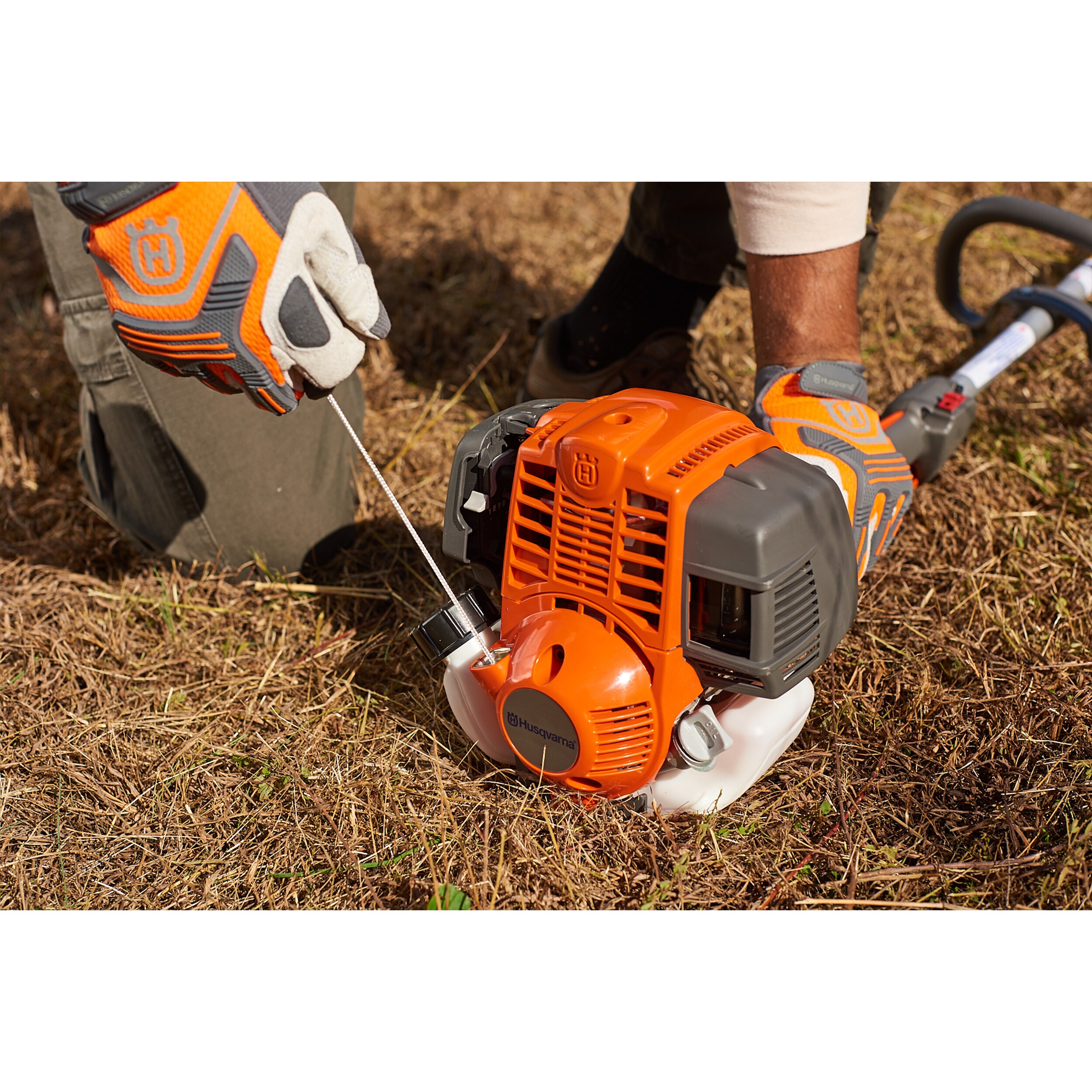 Husqvarna 324l 25 Cc 4 Cycle 18 In Straight Shaft Gas String Trimmer At