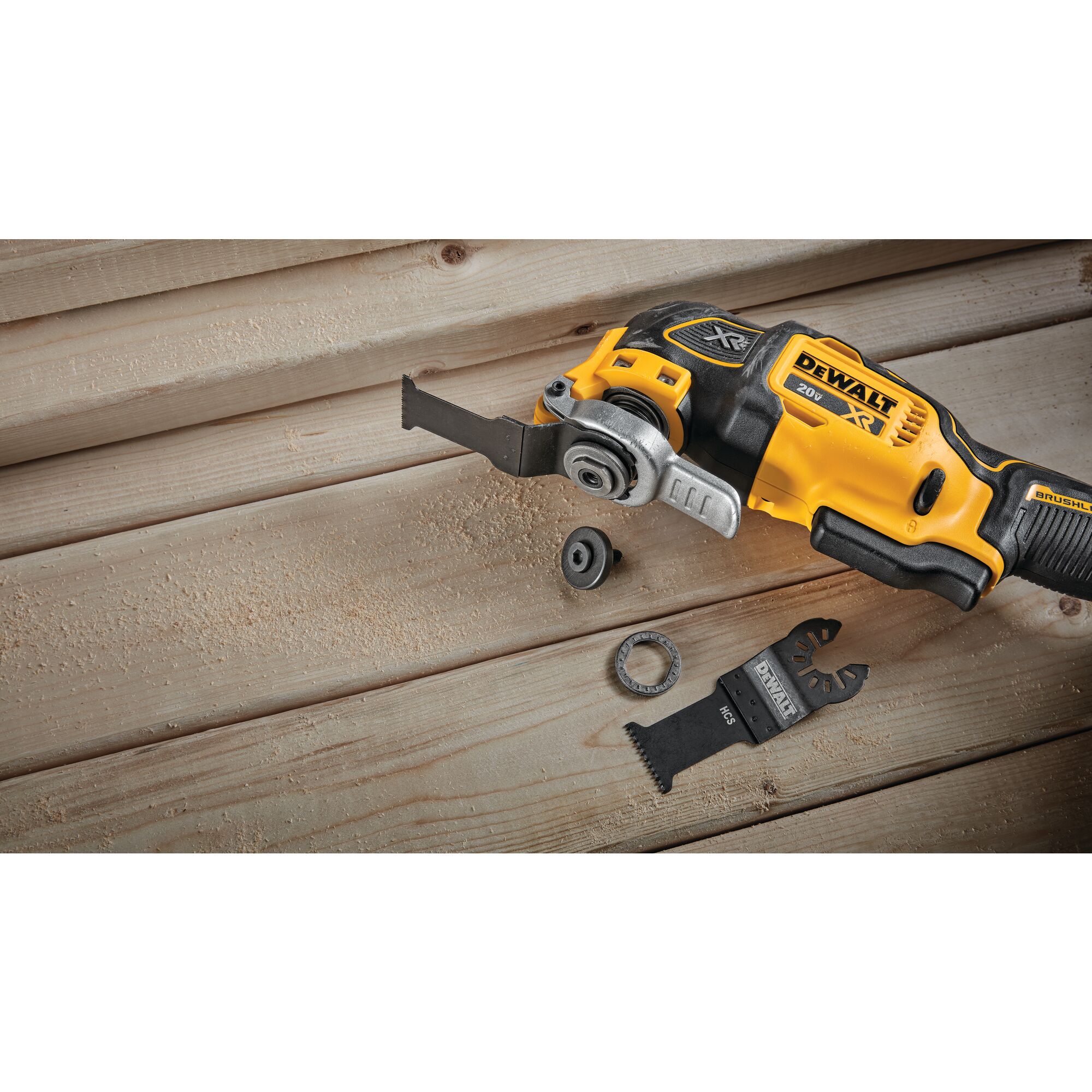 DEWALT XR 20-volt Max Cordless Brushless 3-speed 6-Piece Oscillating Multi-Tool  Kit with Soft Case (1-Battery Included and Charger Included) DCS356C1 at  Lowes.com