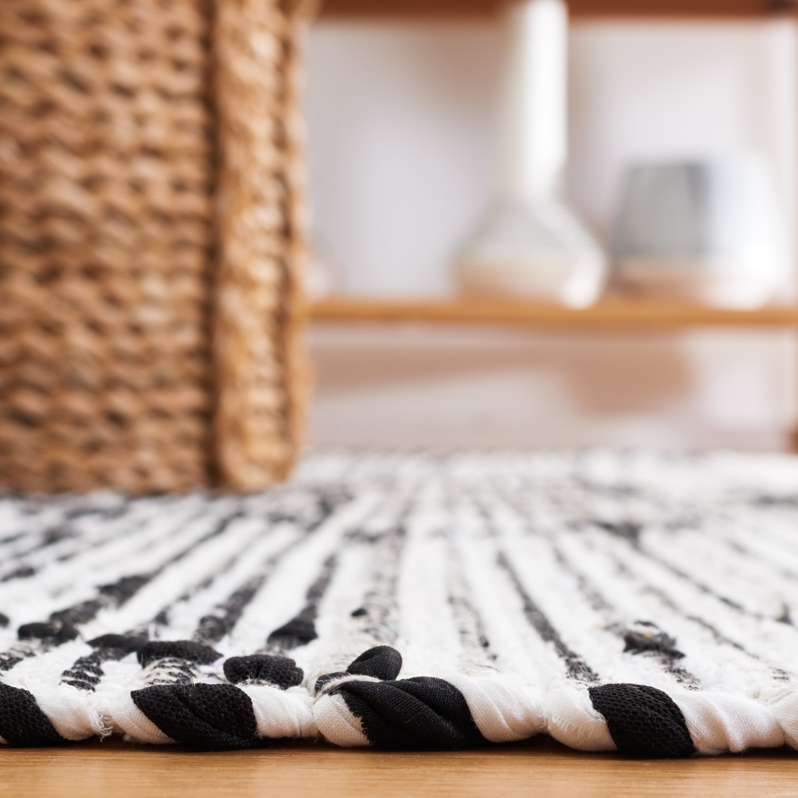 Safavieh STK203A-5 rugs - View #4