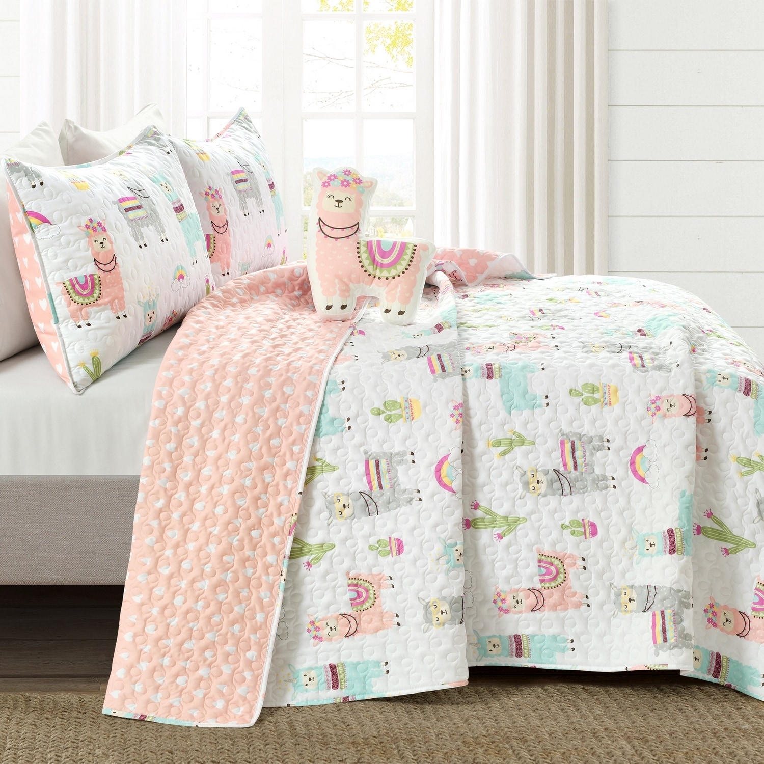 Twin White and Blush Microfiber Reversible Quilt Set