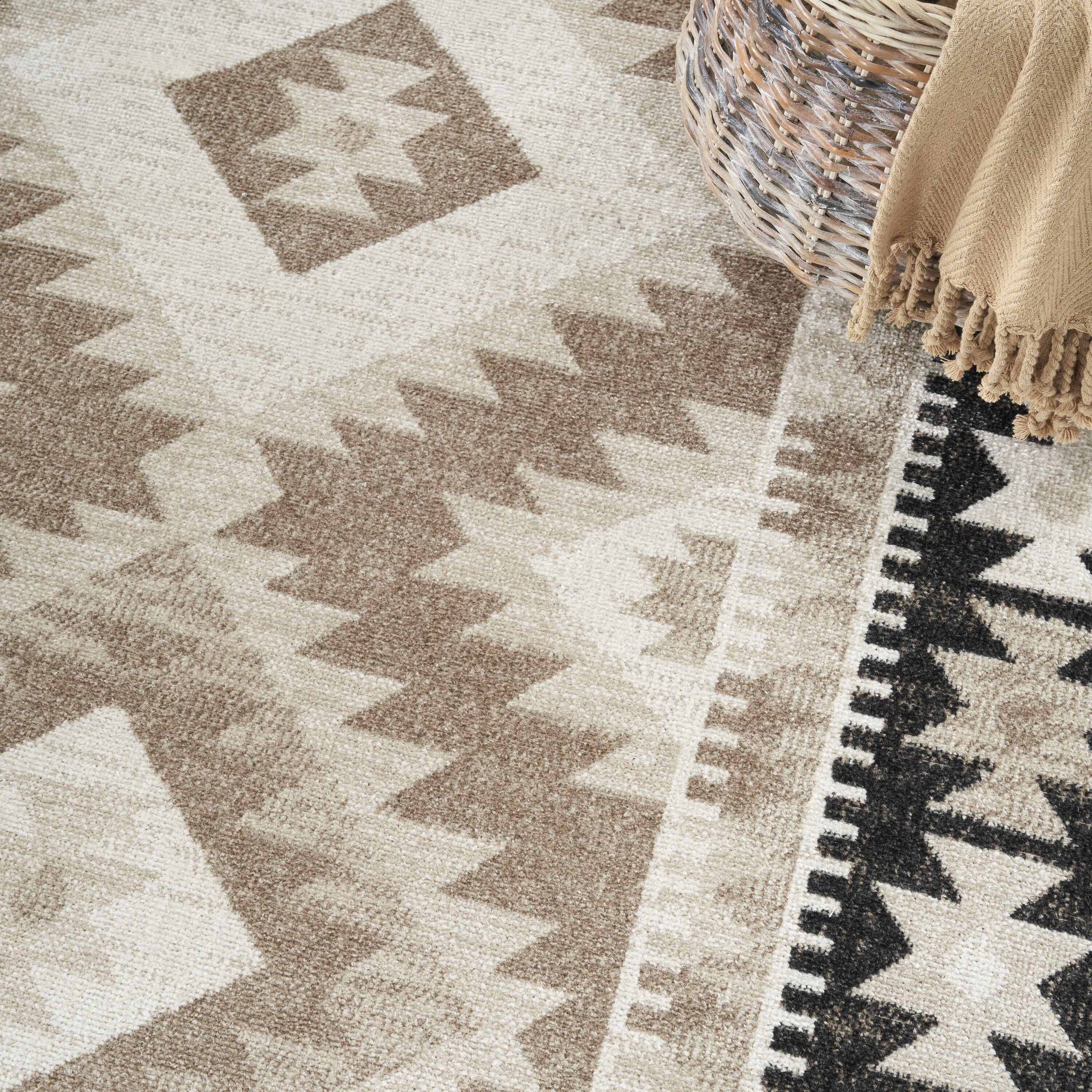 Nourison Home 099446974914 rugs - View #3