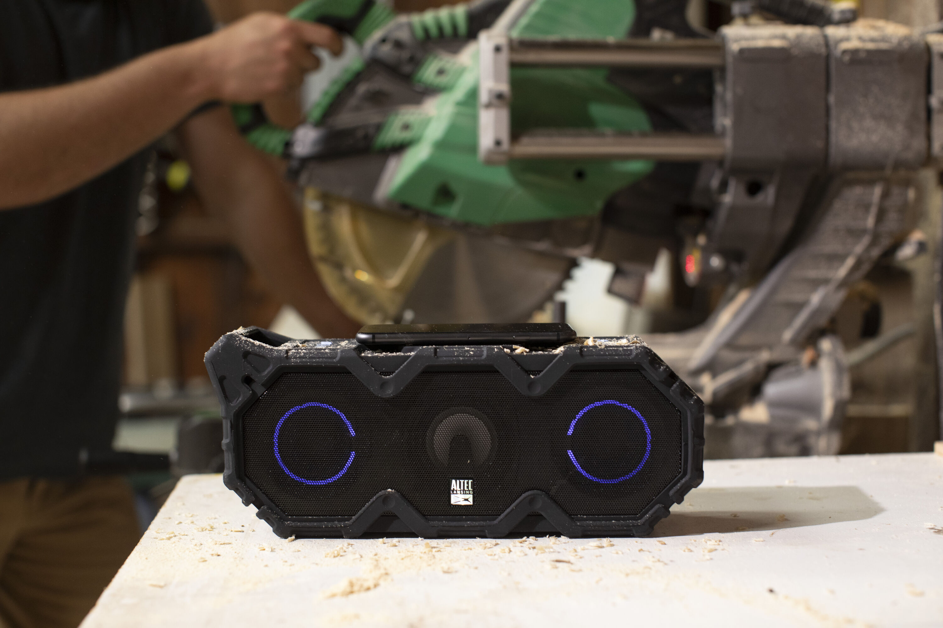 Altec Lansing IMW889L-BLK Portable-Speakers - View #3