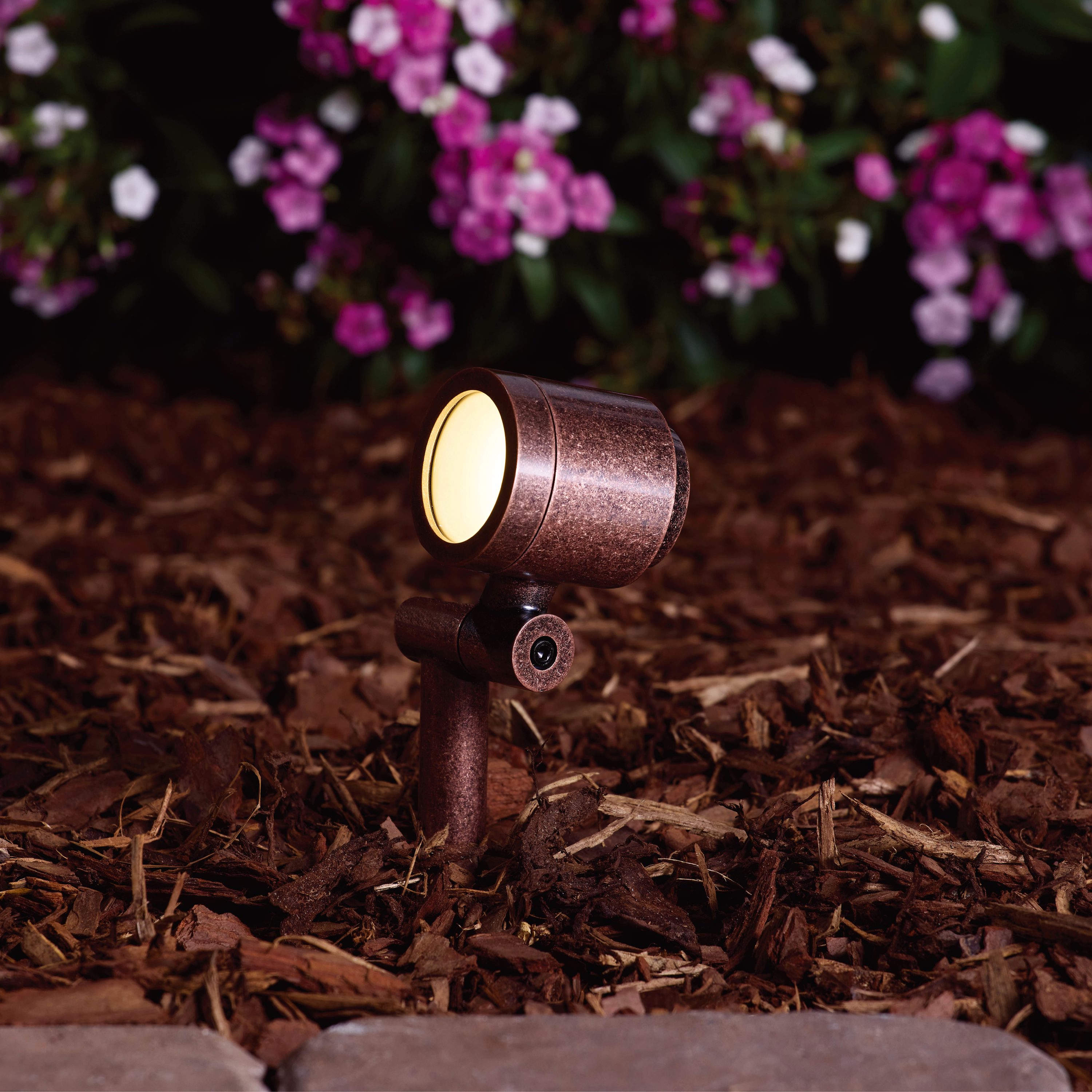 Luminar Hid One Outdoor Surfaced Lighting