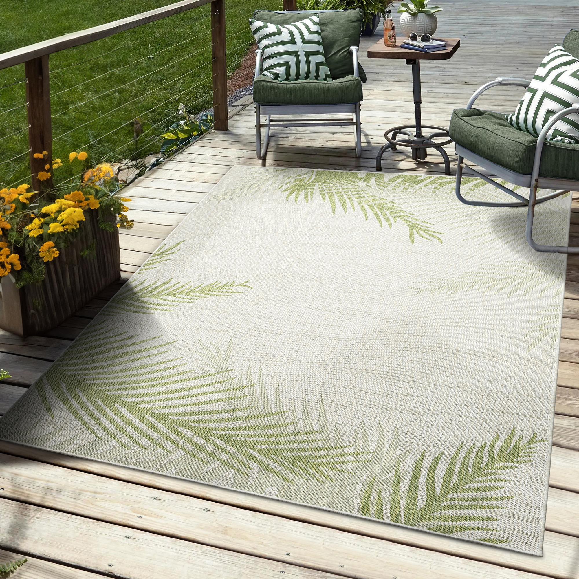 Coastal Charm Black Synthetic 5' x 7' Easy-Care Outdoor Rug
