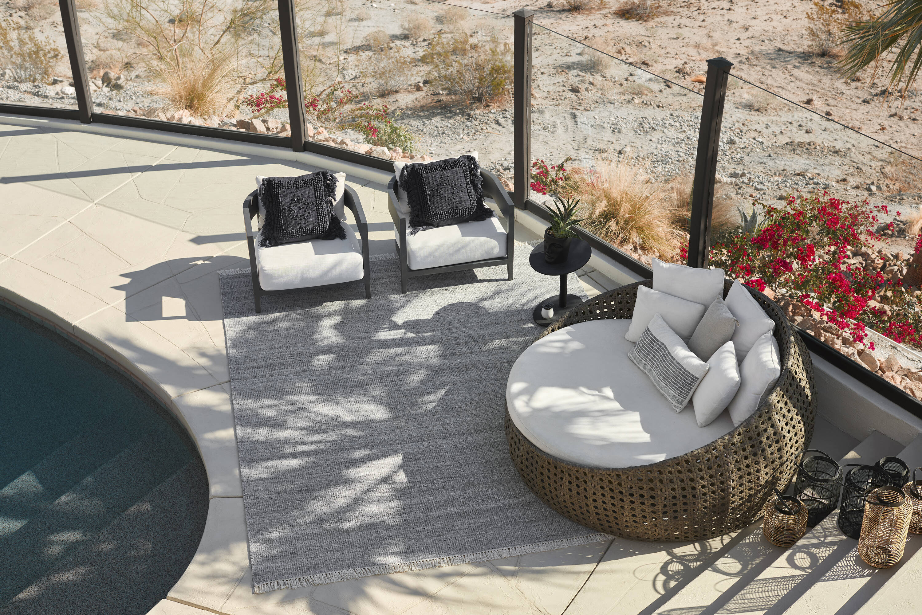 Momeni COVE0CV-01SVL5080 5 x 8 (ft) Woven Polypropylene Silver Rectangular Indoor/Outdoor Area rug