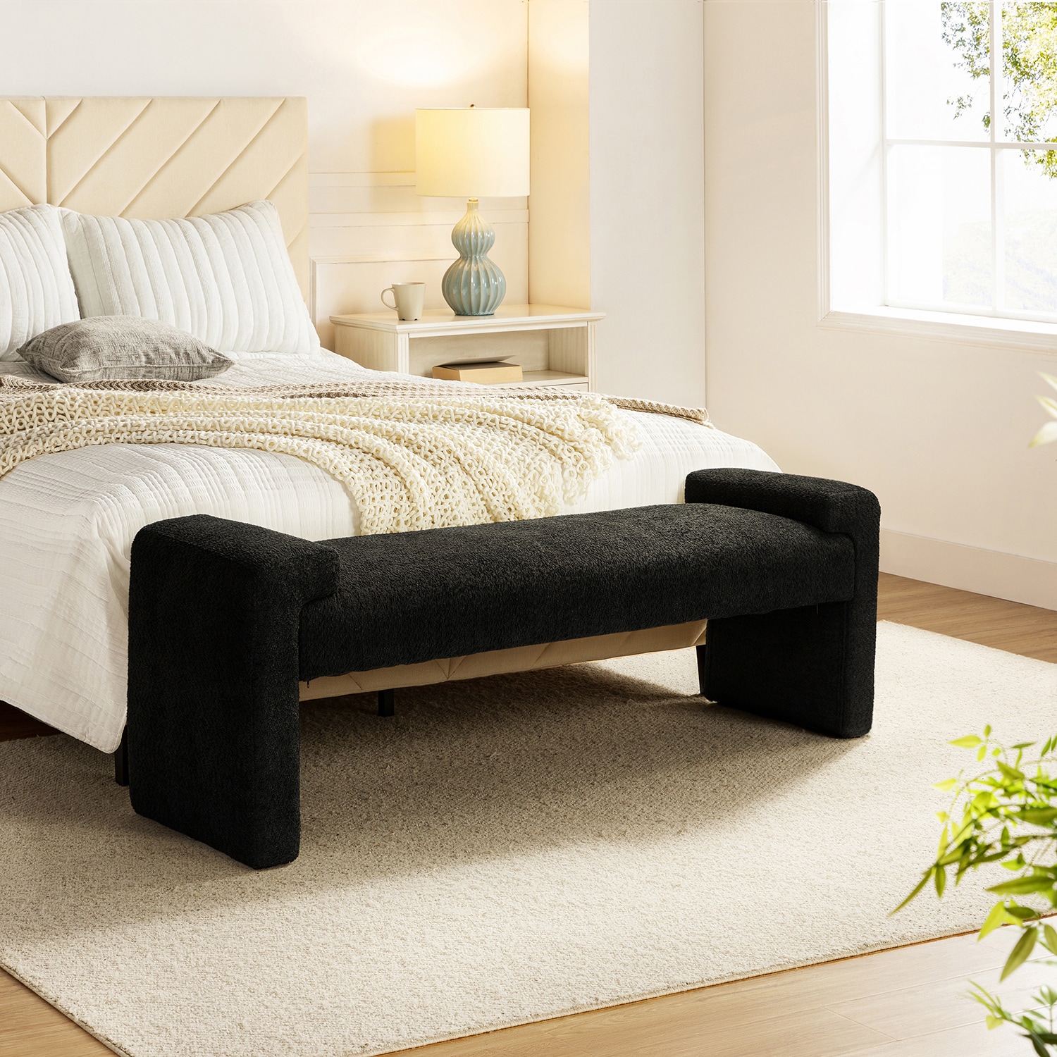 14 Karat Home BEJK0788-BLK bench - View #2