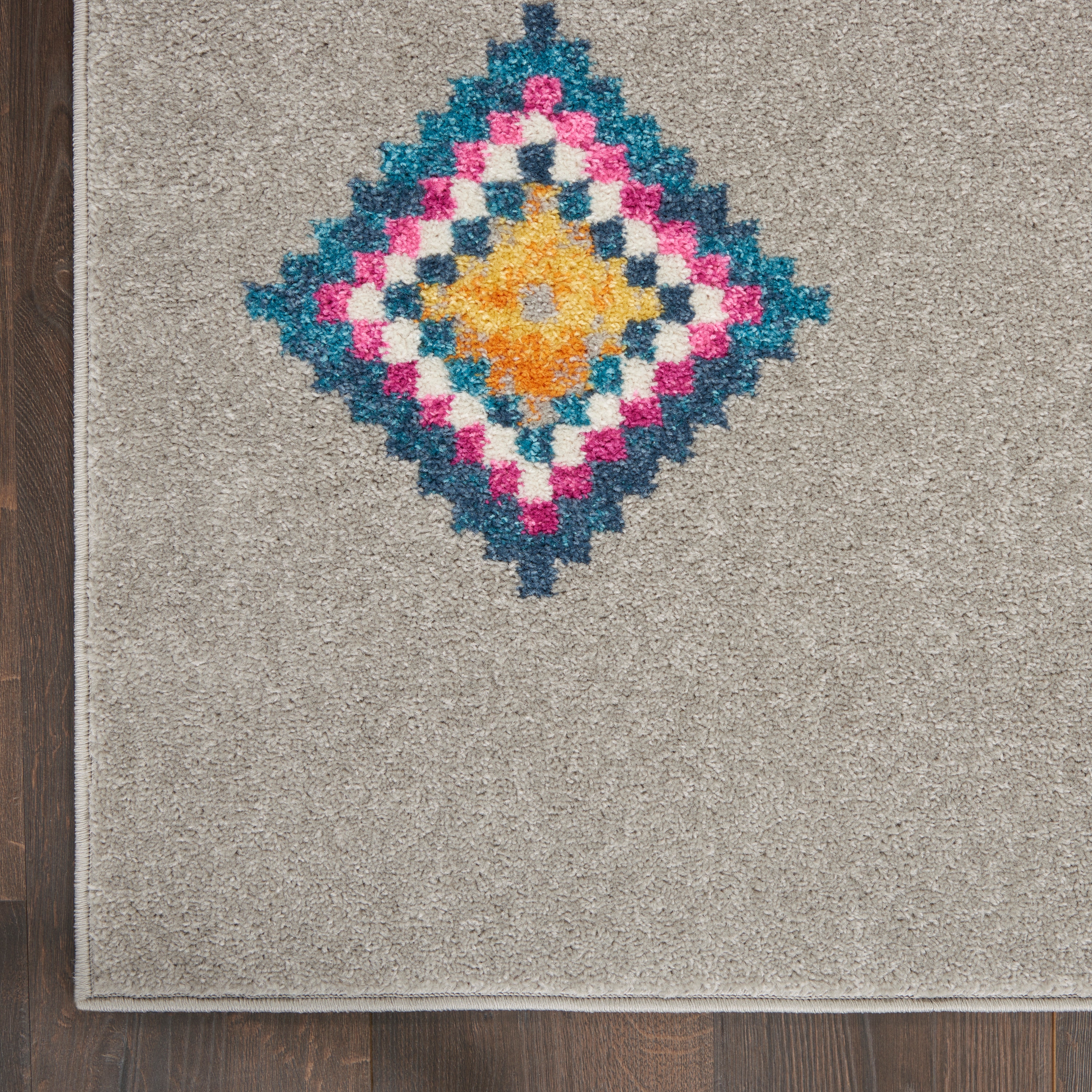 Grey and Multicolor Geometric Synthetic 6'7" x 9'6" Area Rug