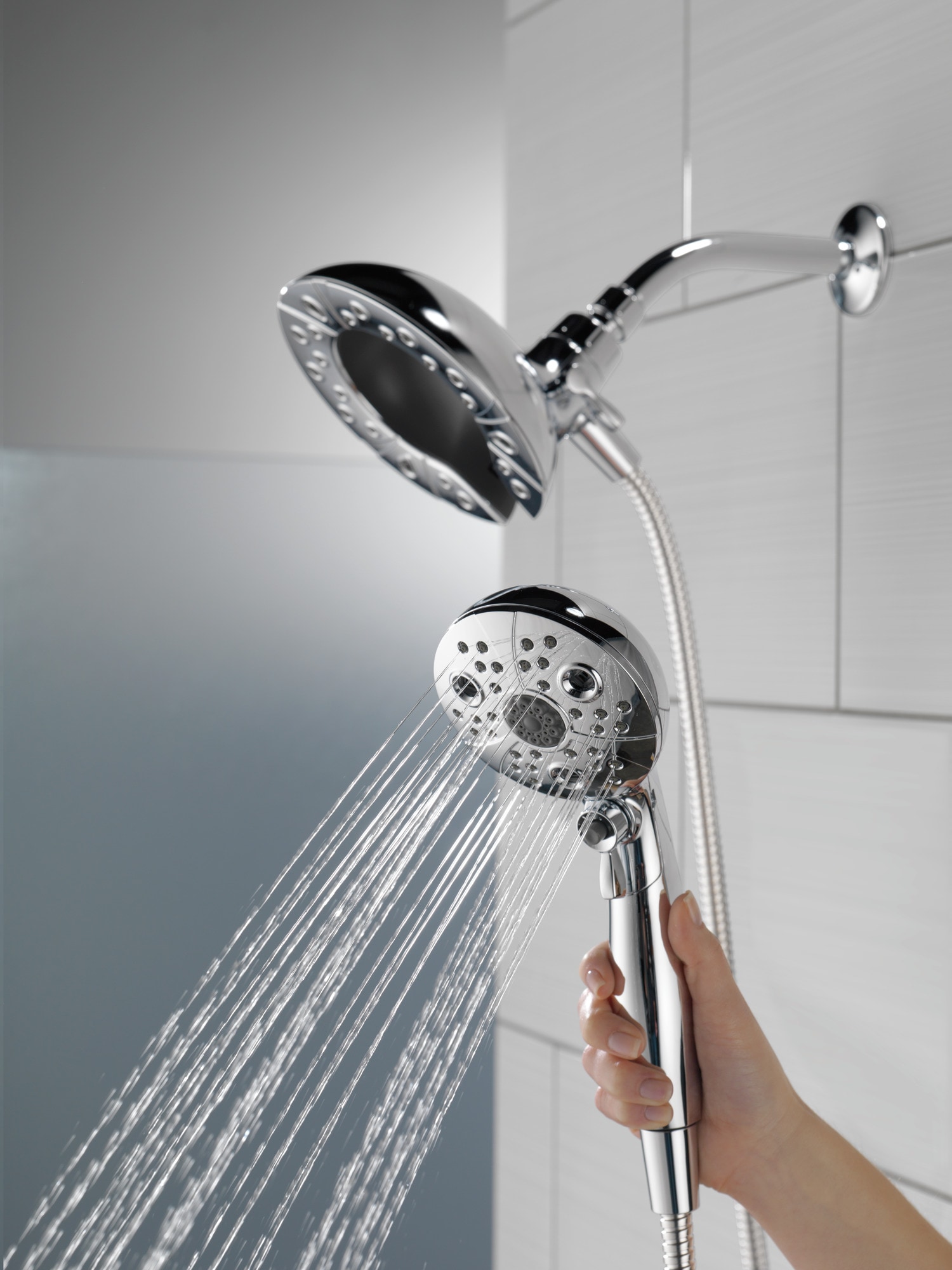 Delta HydroRain Spotshield Brushed Nickel Round Rain Shower Head Dual/Combo Shower  Head 1.75-GPM (6.6-LPM) in the Shower Heads department at