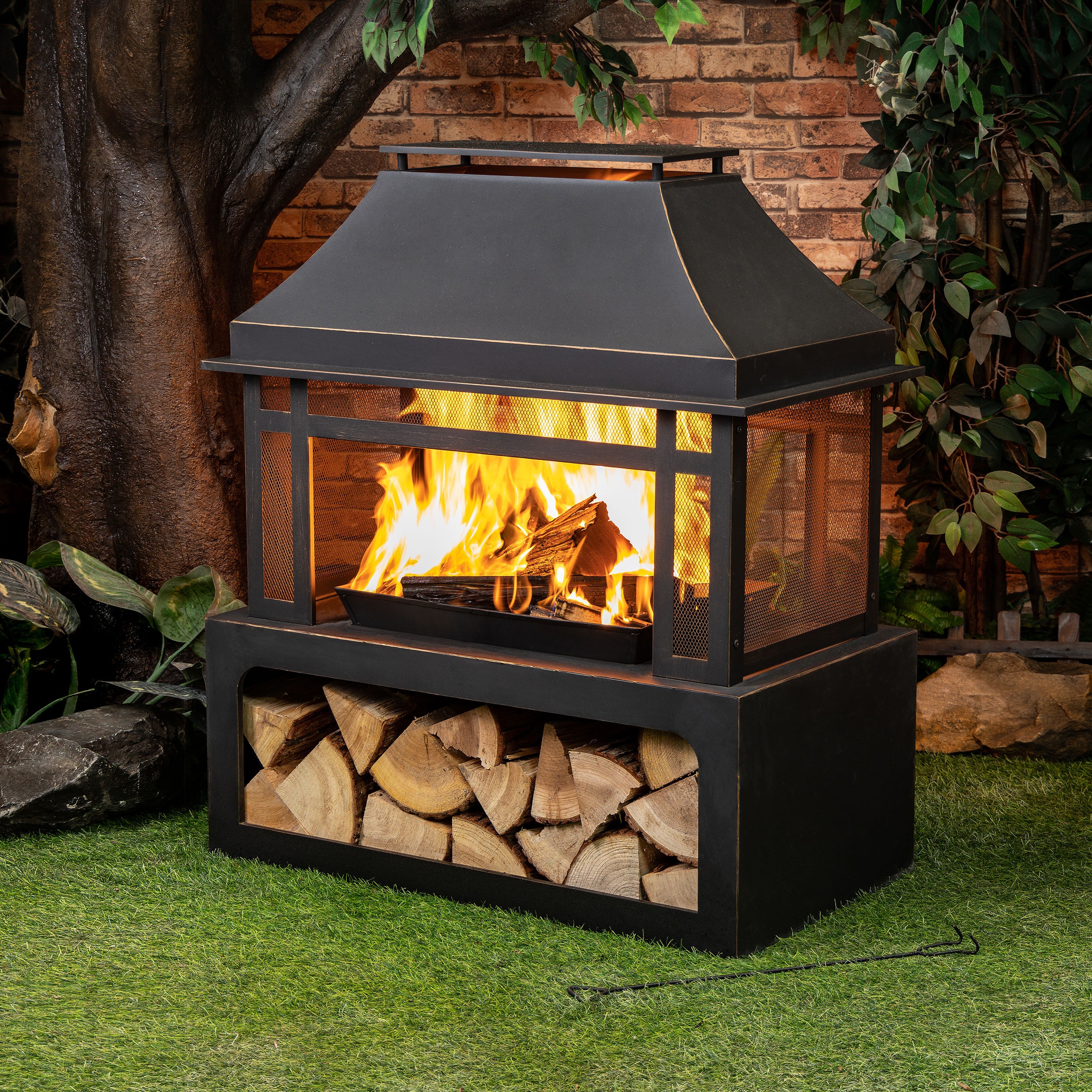 8 STUNNING Outdoor Fire Pits For Cooler Weather