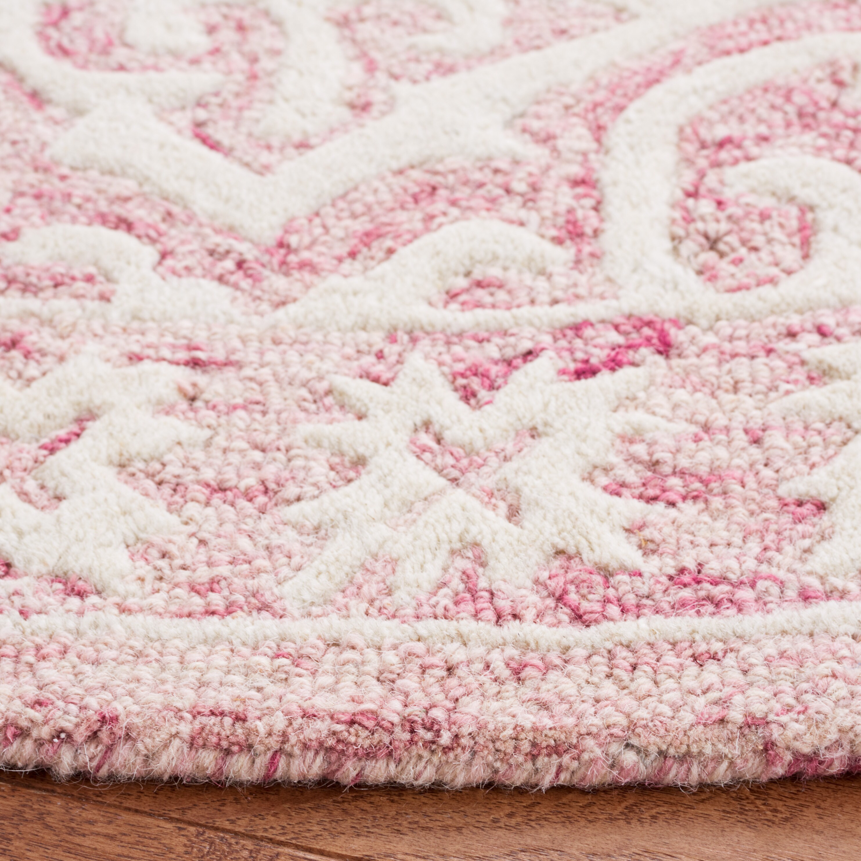 Safavieh MET857U-6R rugs - View #3