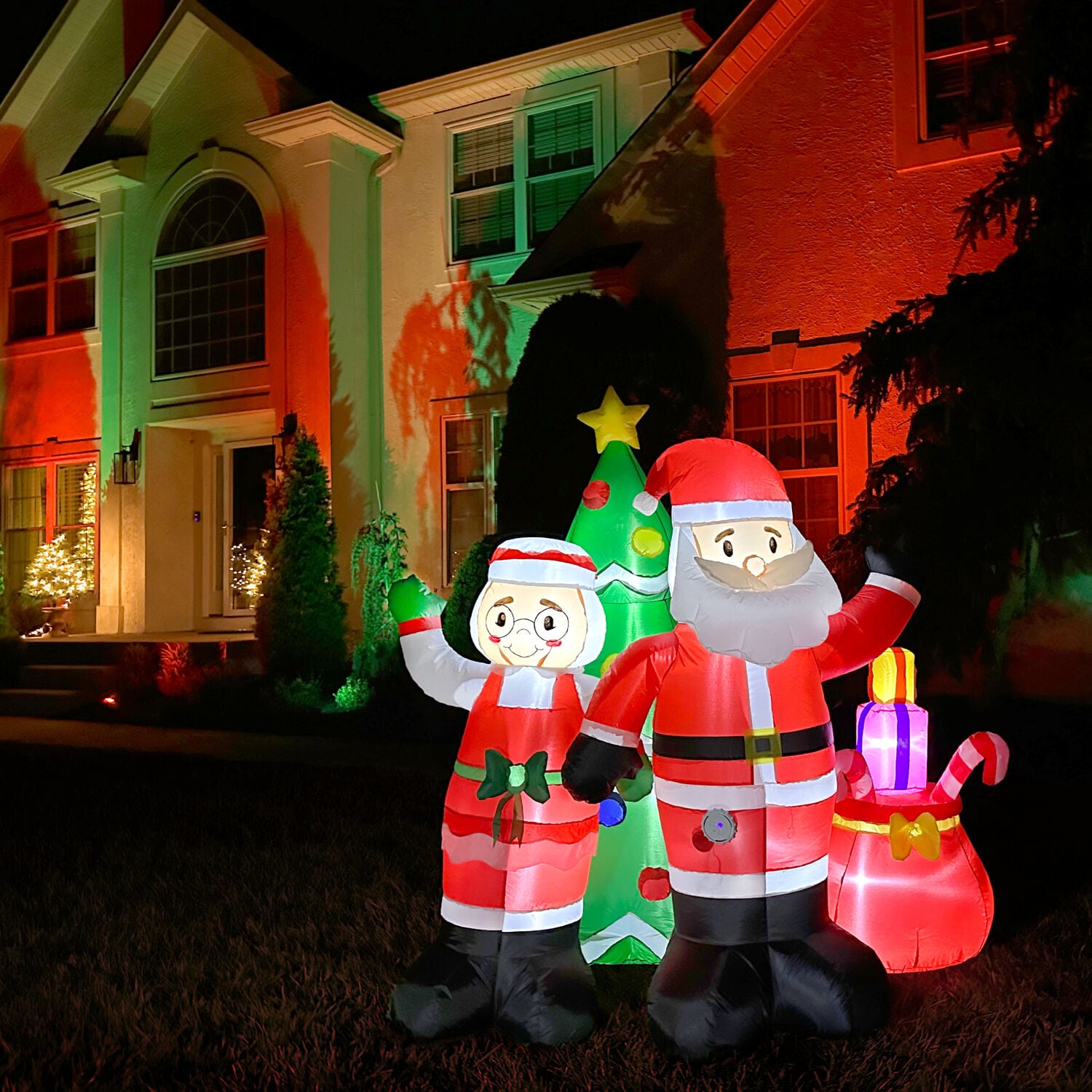Fraser Hill Farm 3.48-ft Lighted Santa Christmas Inflatable in the ...