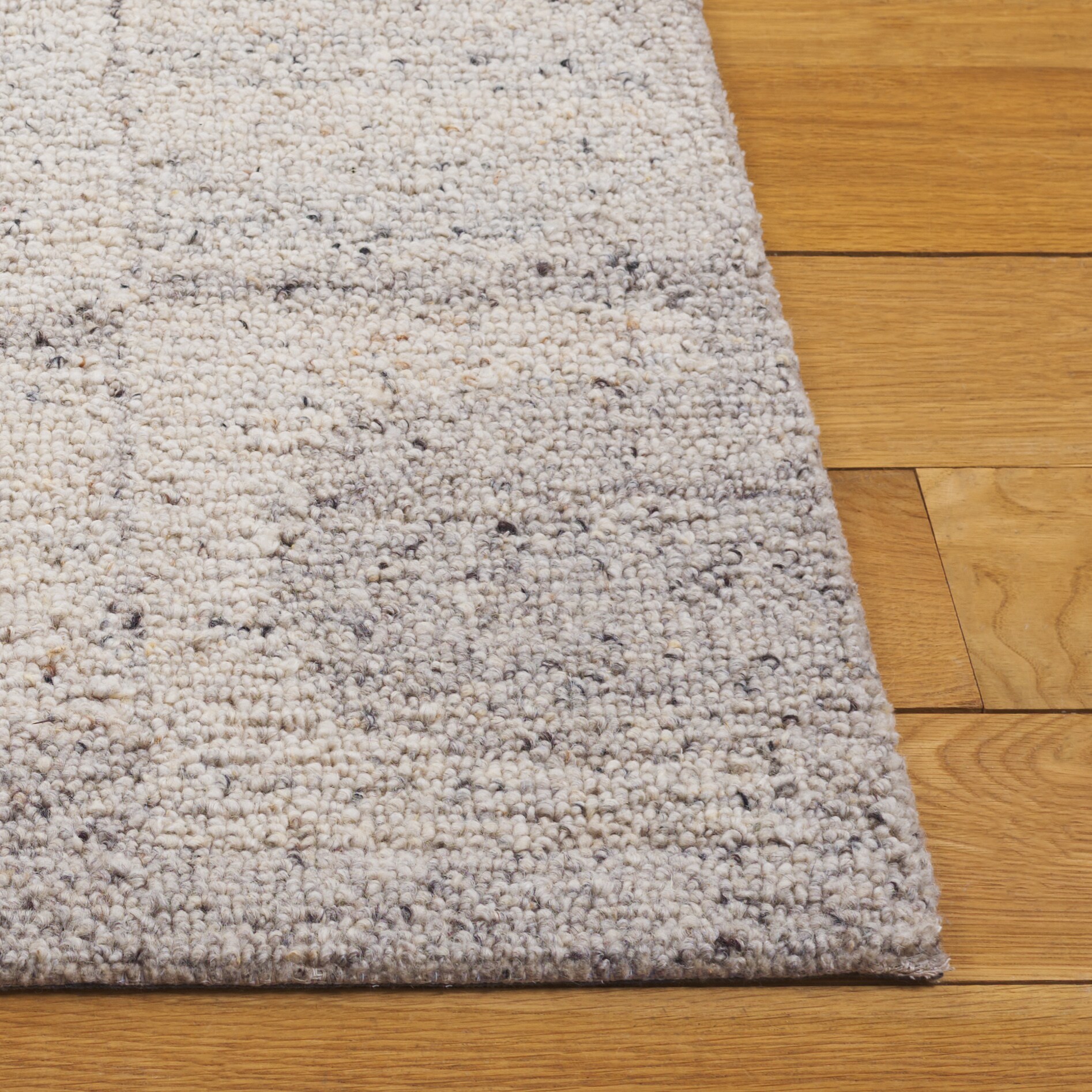 Safavieh HVT119B-4 rugs - View #3