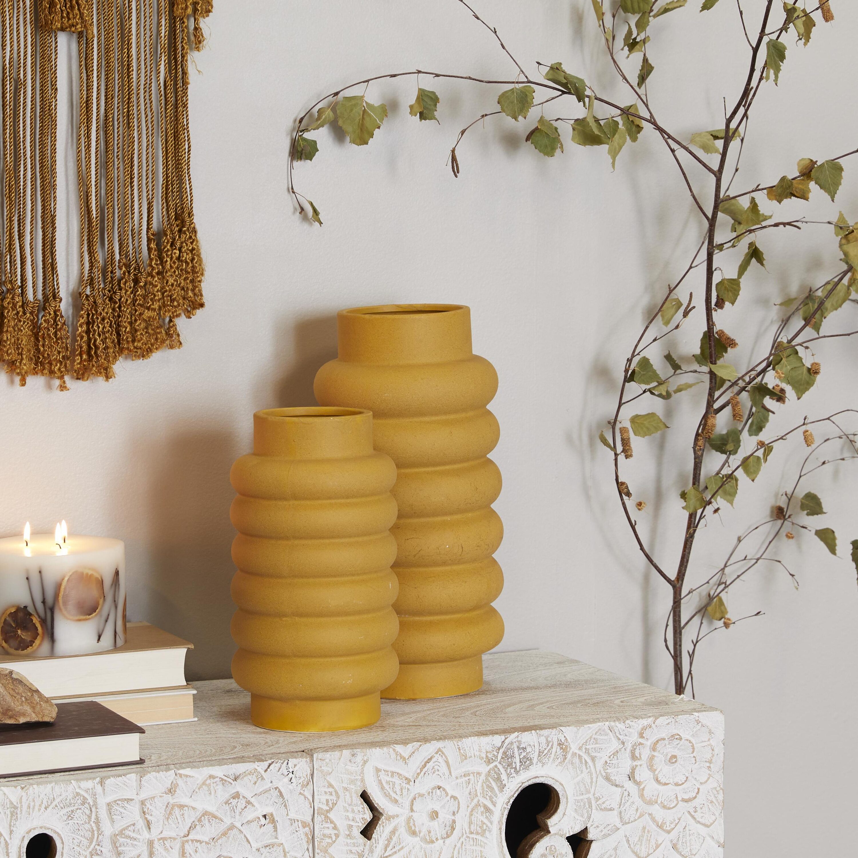 CosmoLiving by Cosmopolitan 81437 2 -Pack Yellow Stone Modern Vase