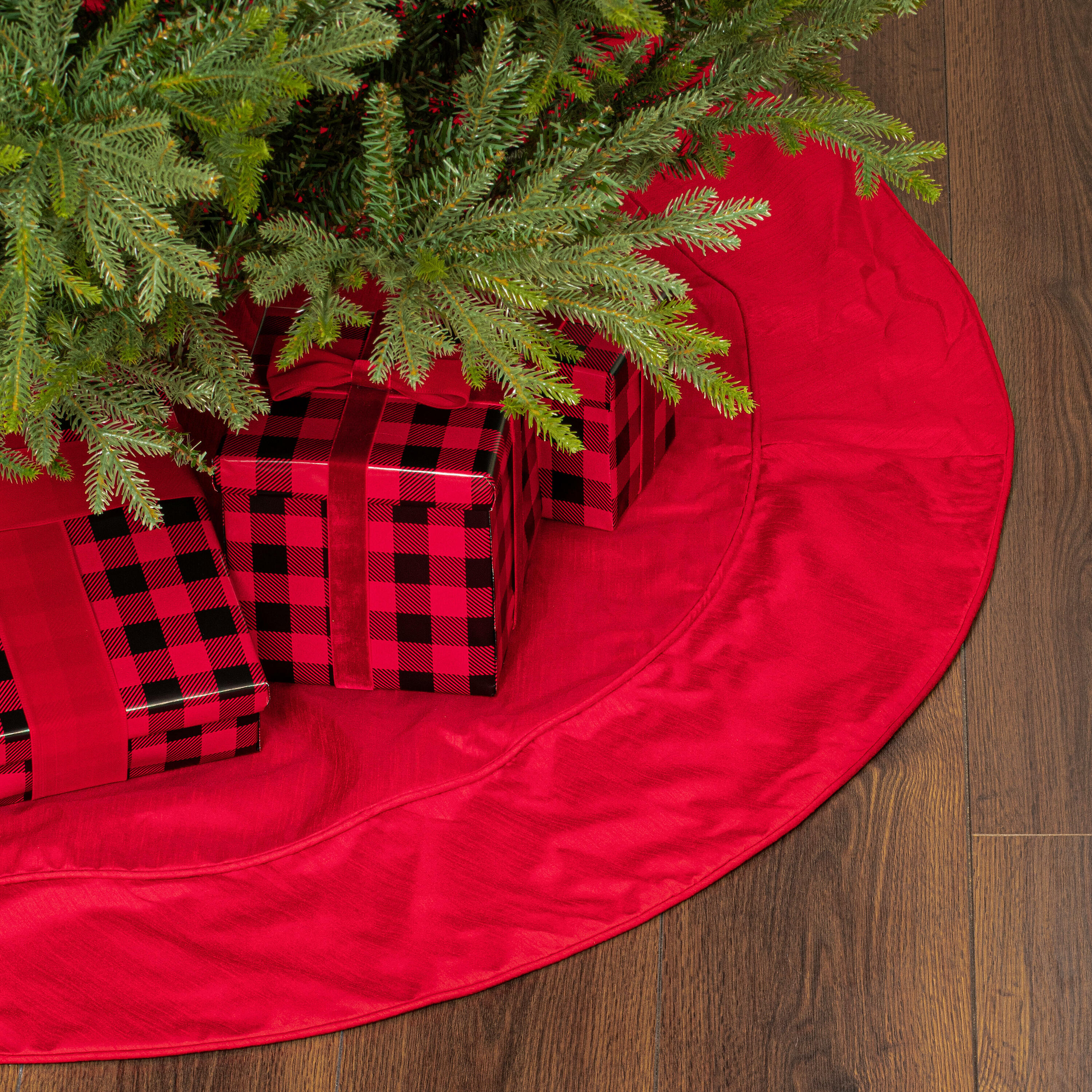 Vickerman QTX190603 Tree-Skirts - View #4