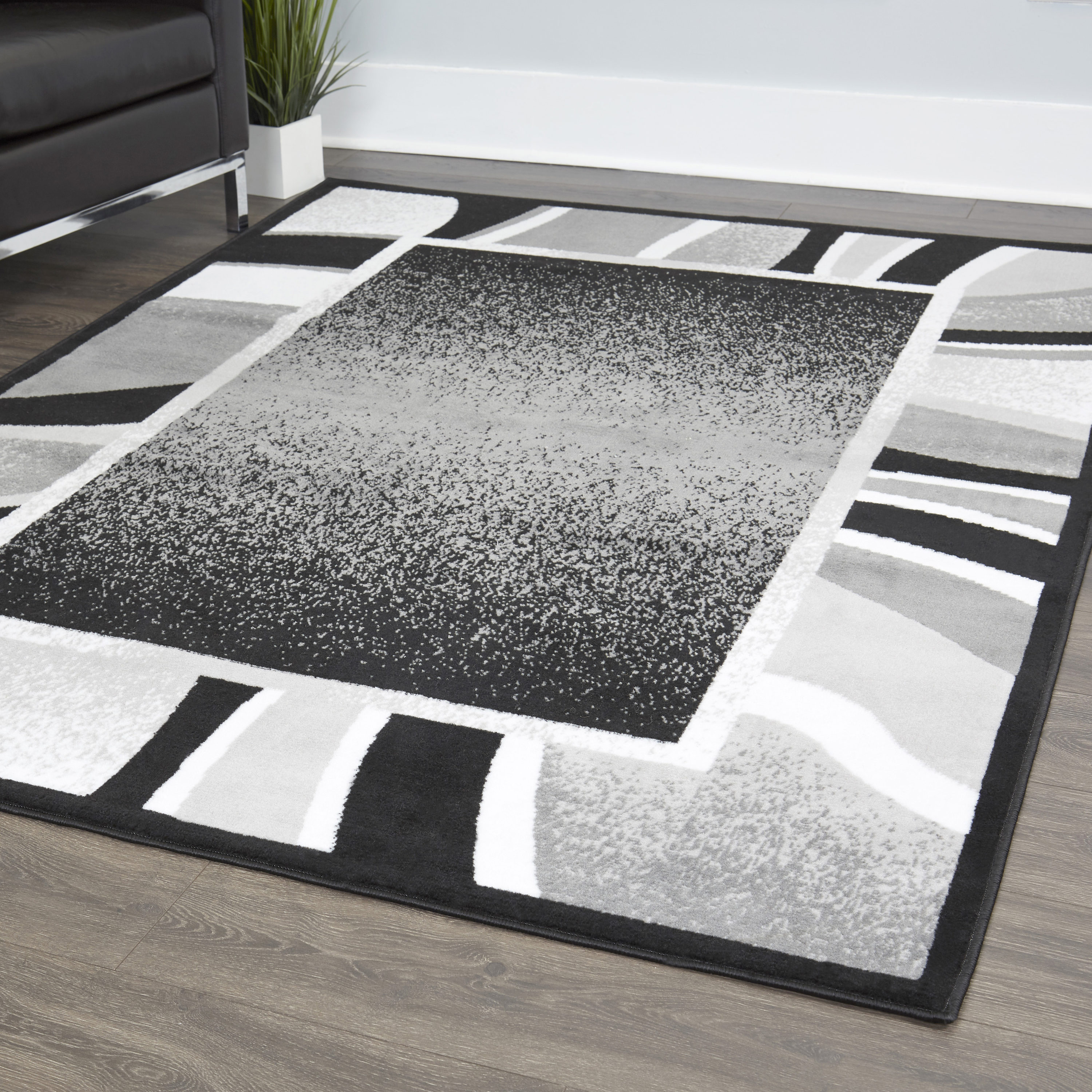 Home Dynamix Premium Rizzy 4 X 5 (ft) Black Indoor Border Area Rug in ...