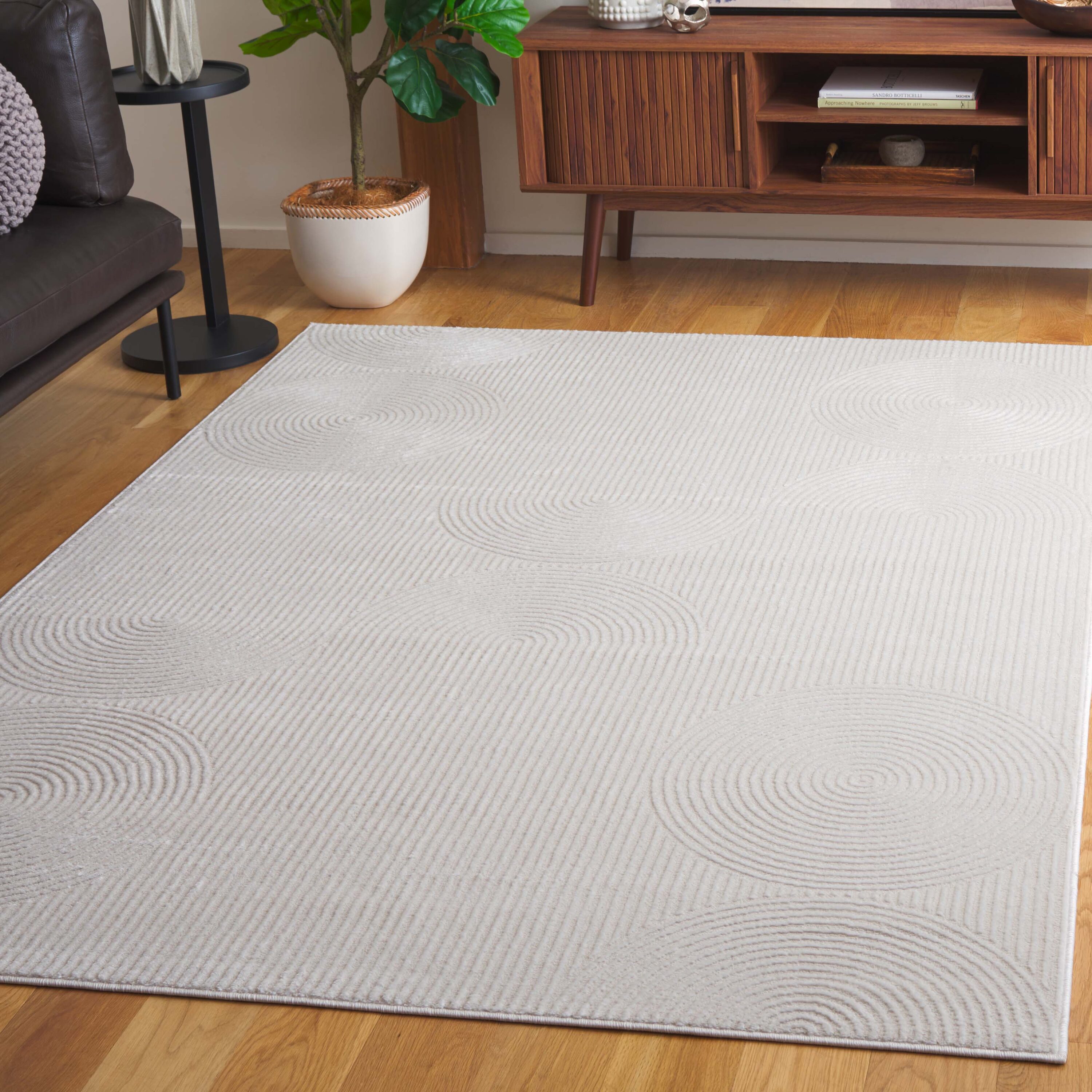 Saylor  109A Ivory 6 x 8 Rectangular Area rug