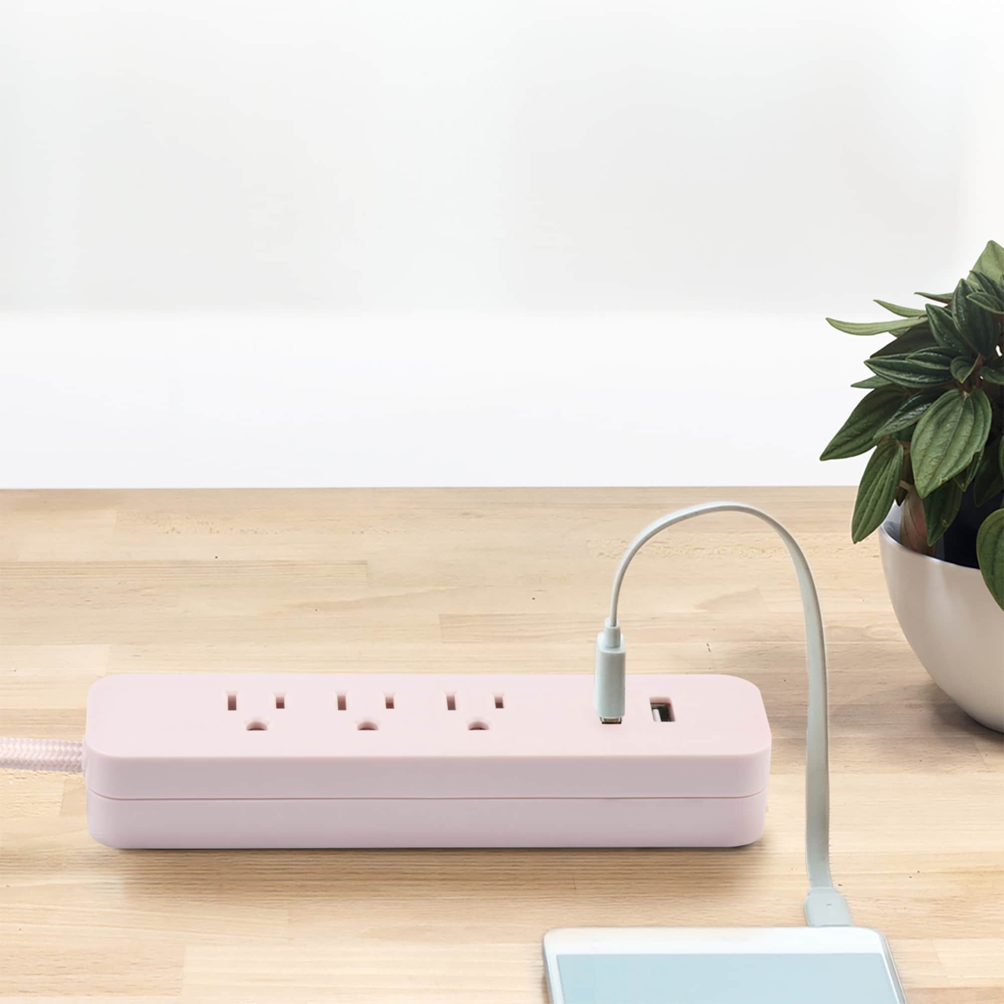 Globe Electric 78257 Surge-Protectors - View #3