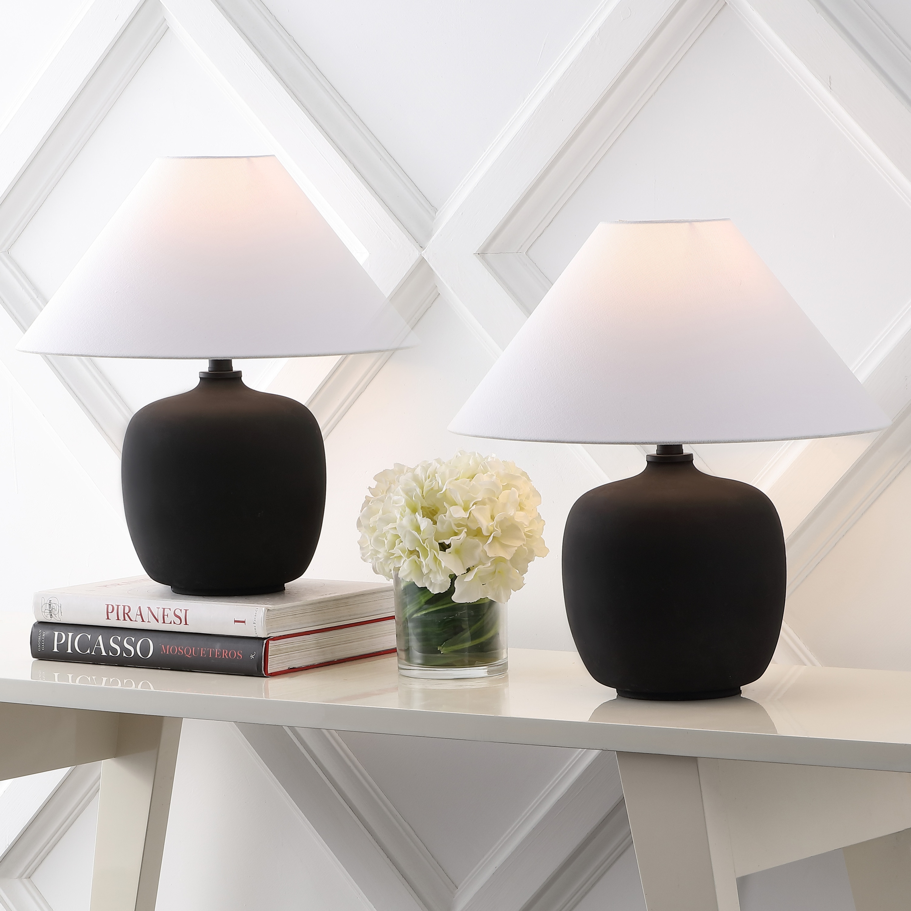 JONATHAN  Y JYL5600A-SET2 Delphi Minimalist Scandinavian Resin/Iron 18.25-in Matte Black LED Rotary socket Table Lamp with Linen Shade 2 -Set