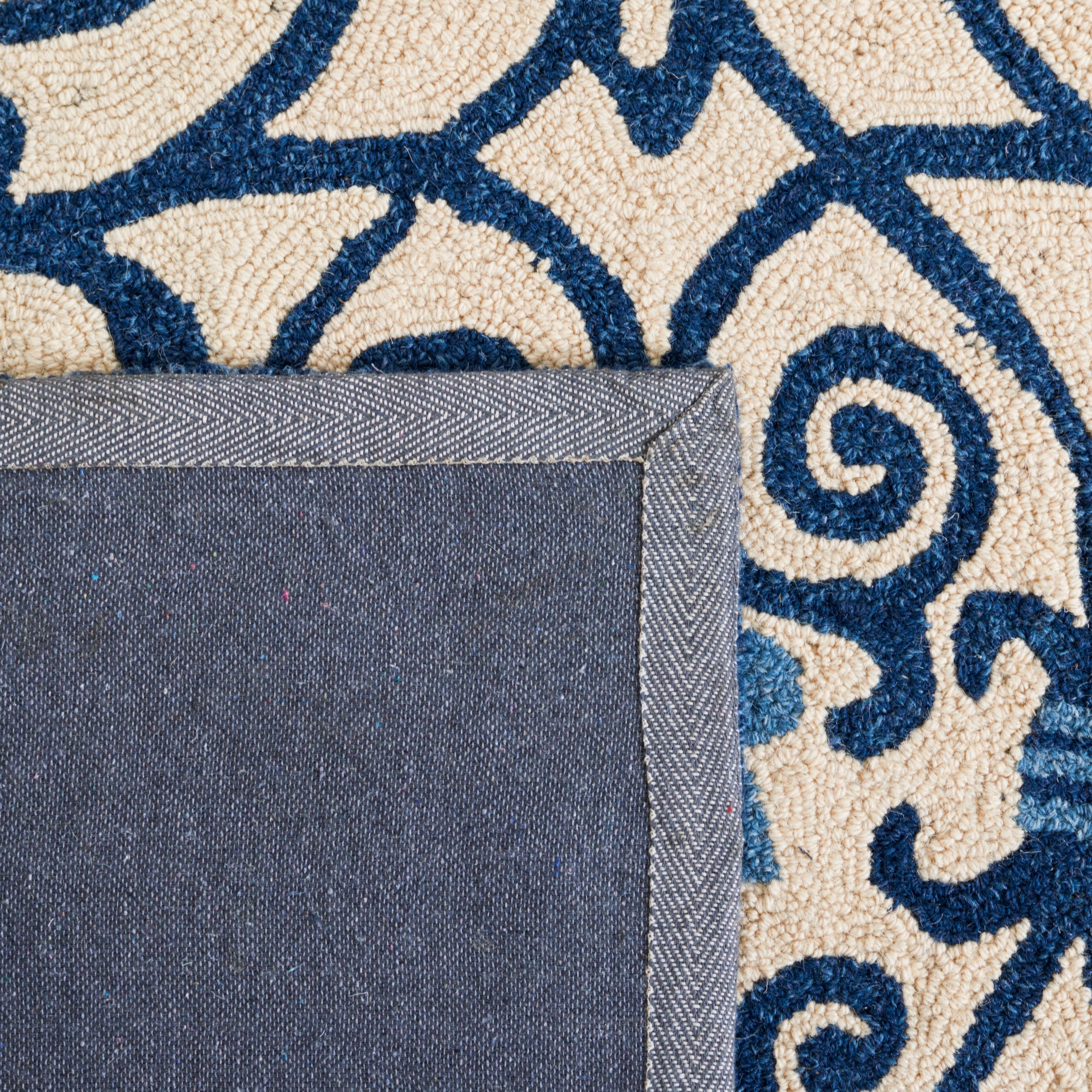 Safavieh HK11I-4 rugs - View #7
