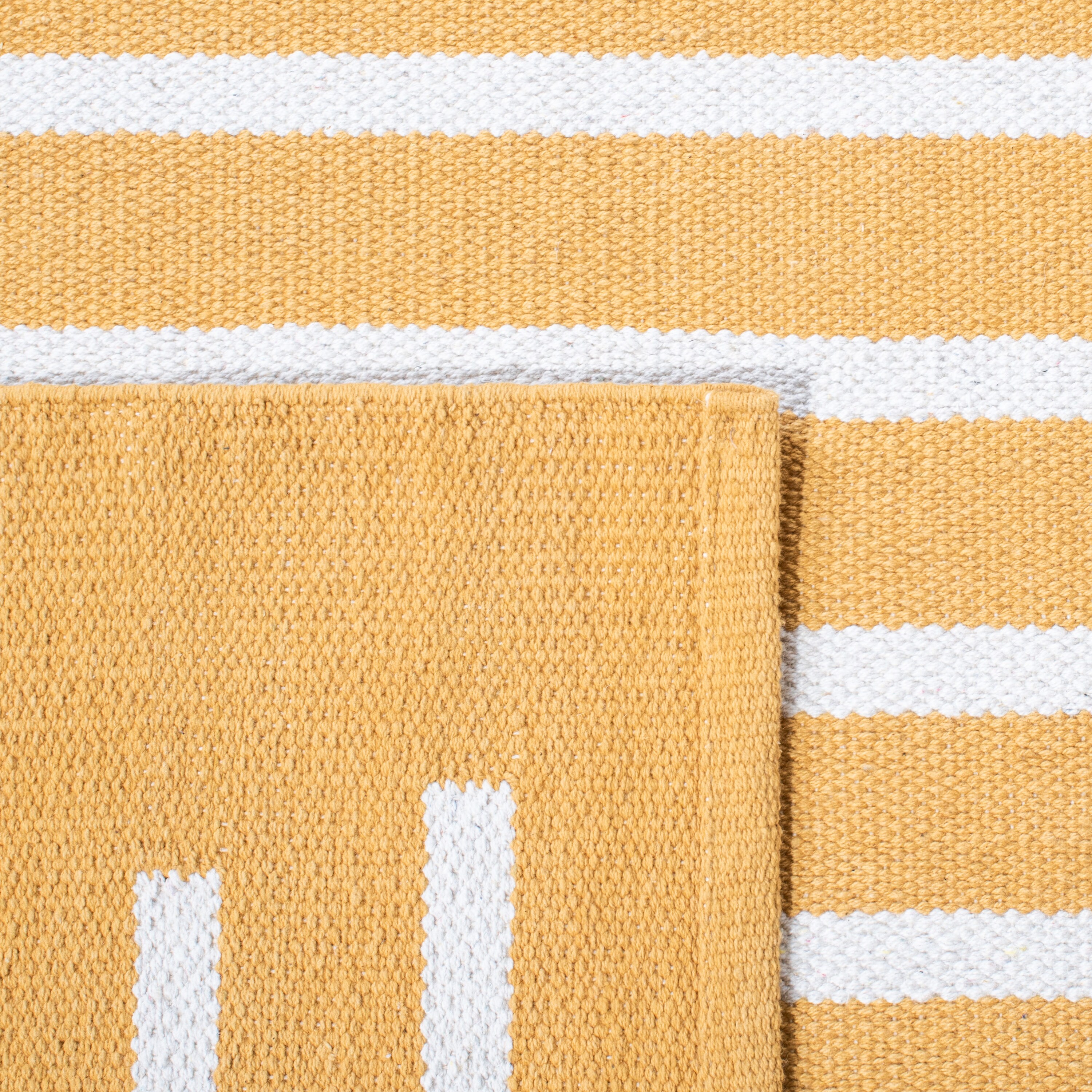 Safavieh MTK313D-5 rugs - View #4