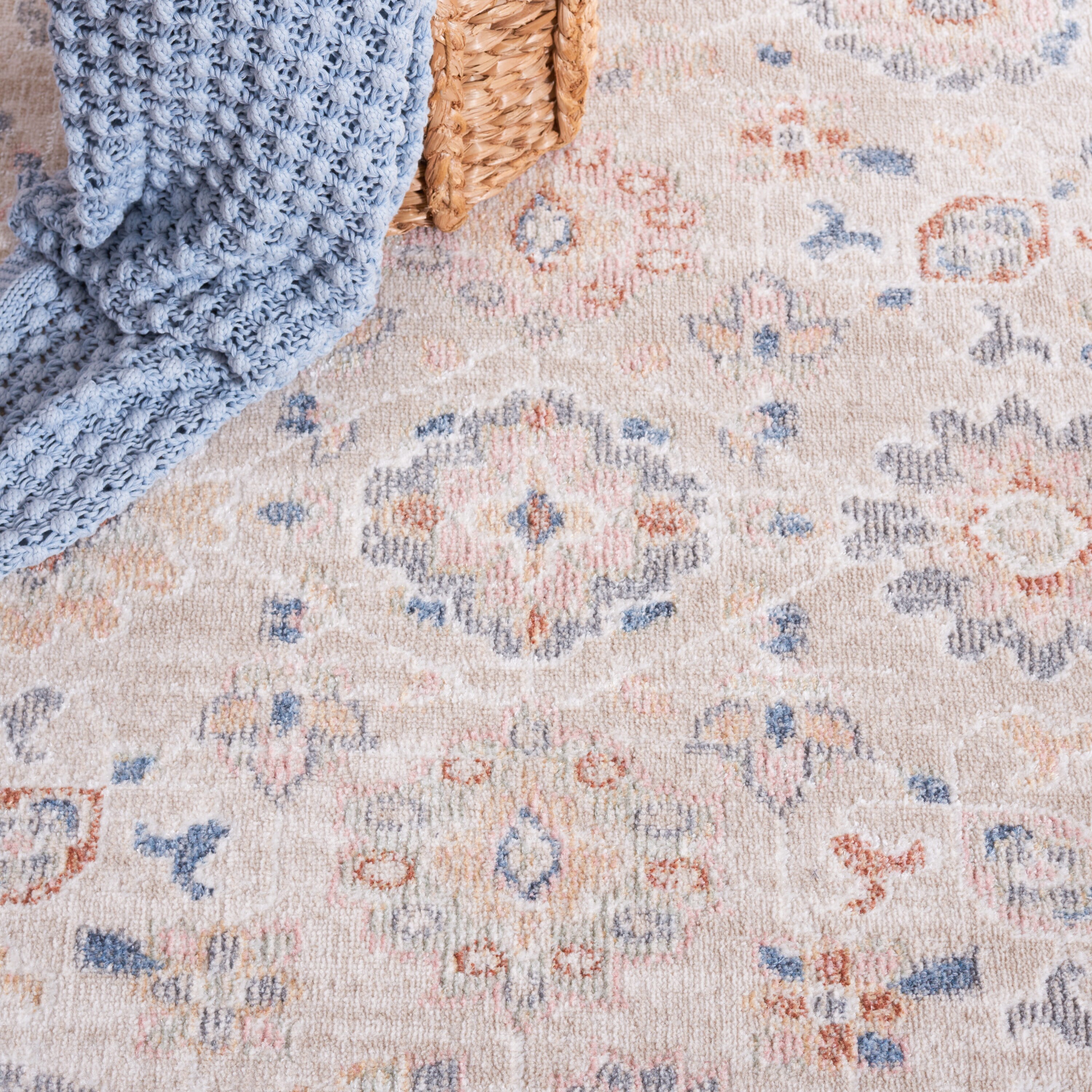Safavieh BLR232B-7SQ rugs - View #7