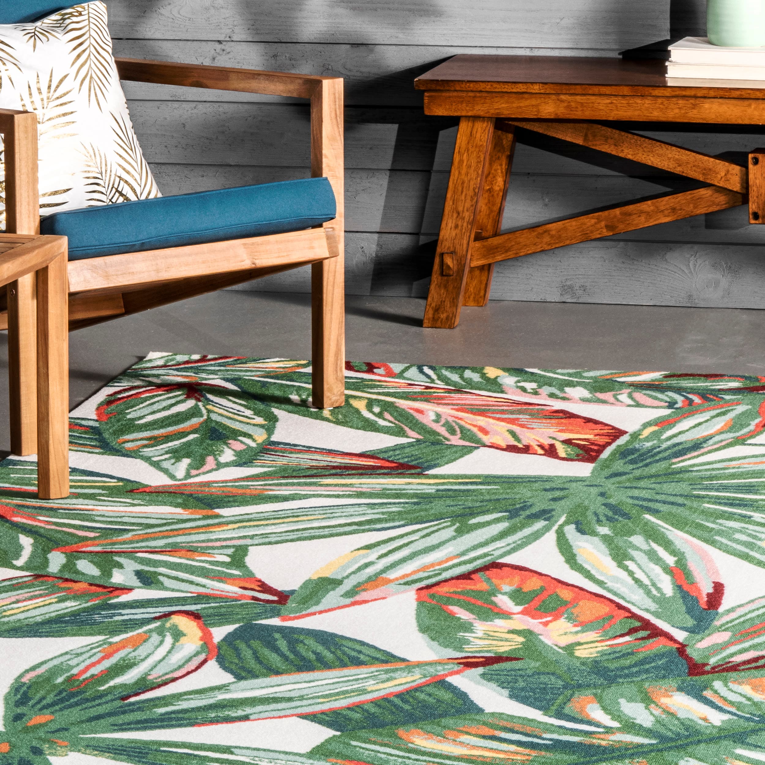 8' x 10' Red and Green Floral Synthetic Rectangular Rug