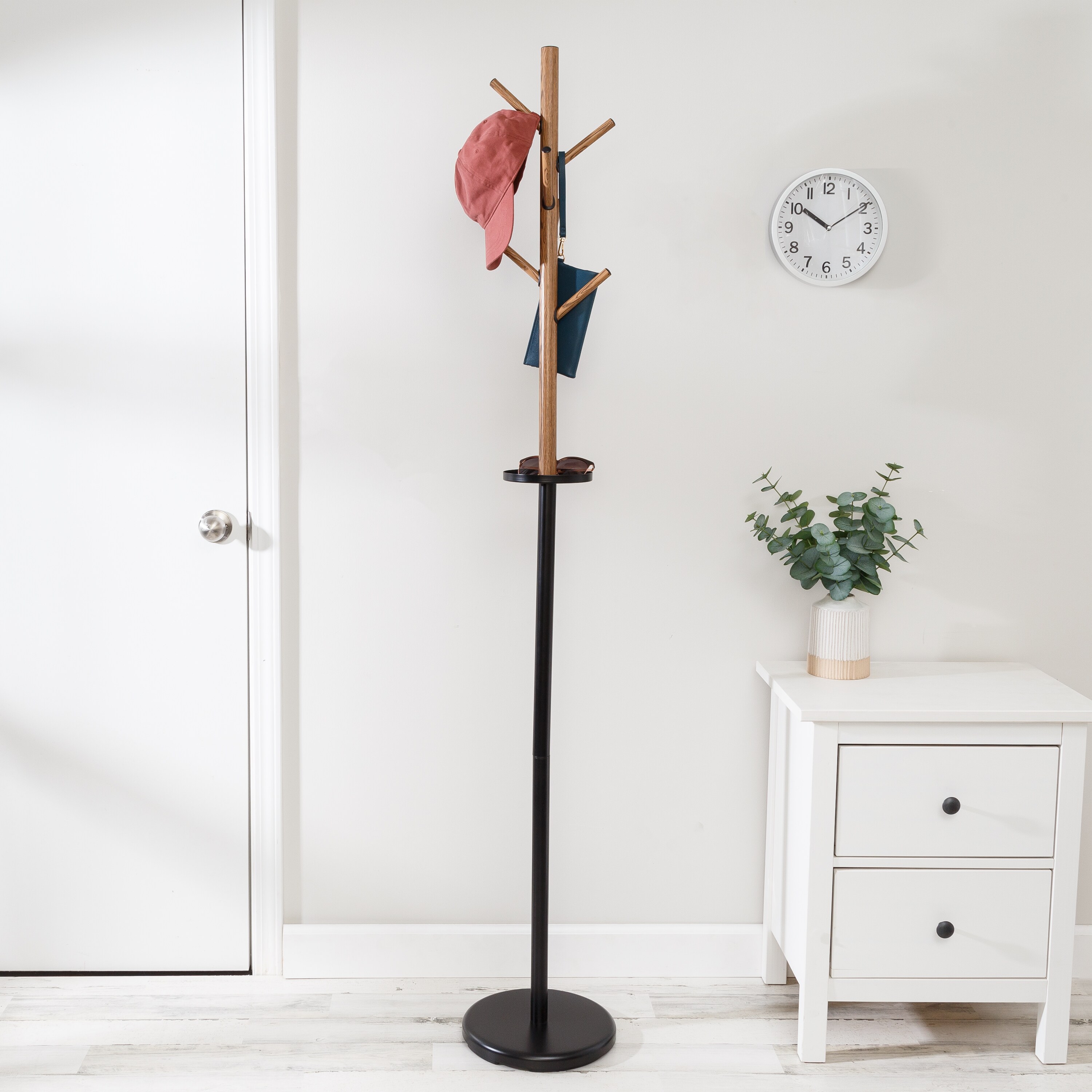 Honey-Can-Do Contemporary Black Metal Coat Rack with 6 Hooks and Tray - Freestanding  Coat Stand for Jackets, Hats, and Accessories in the Coat Racks & Stands  department at