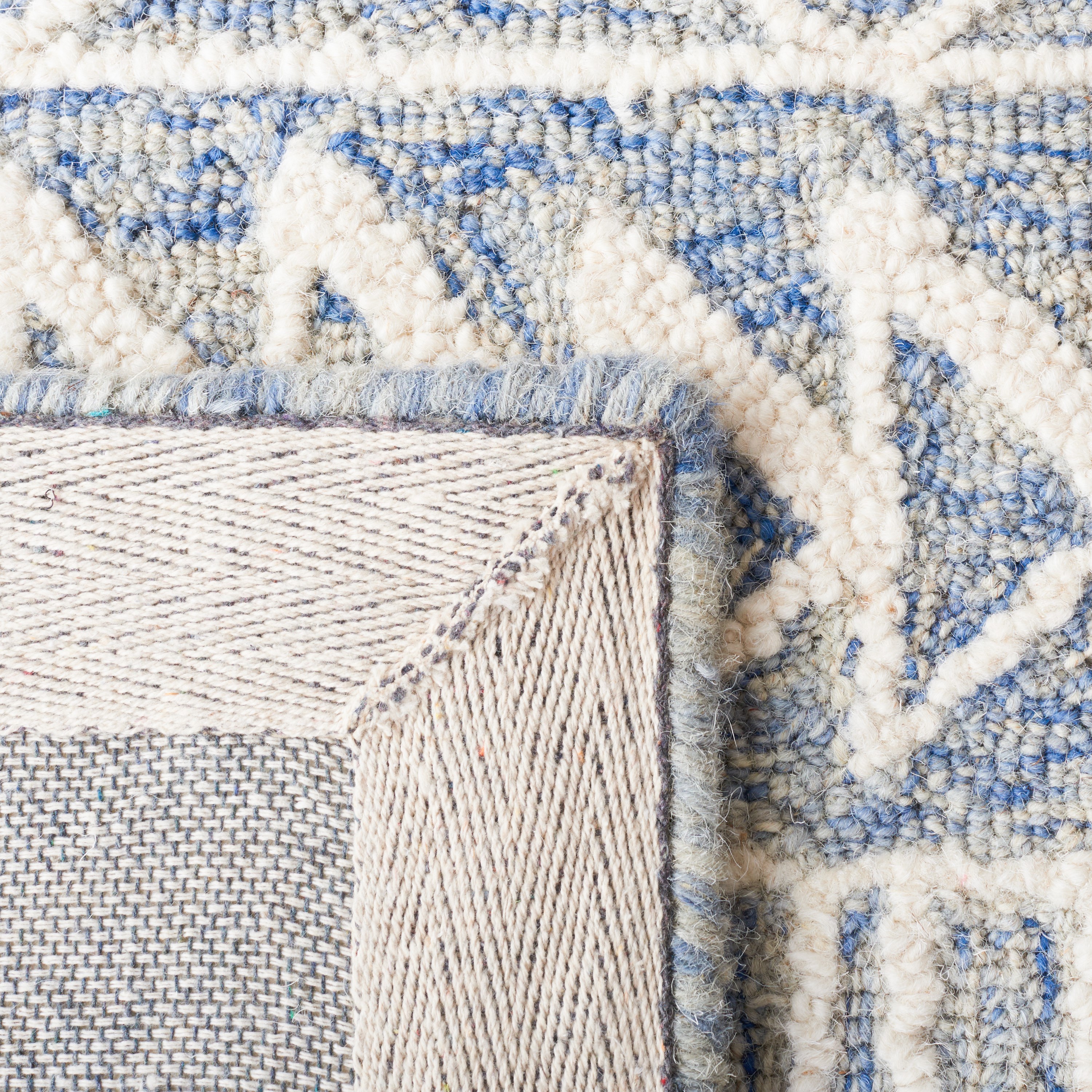 Safavieh MET908M-3 rugs - View #7