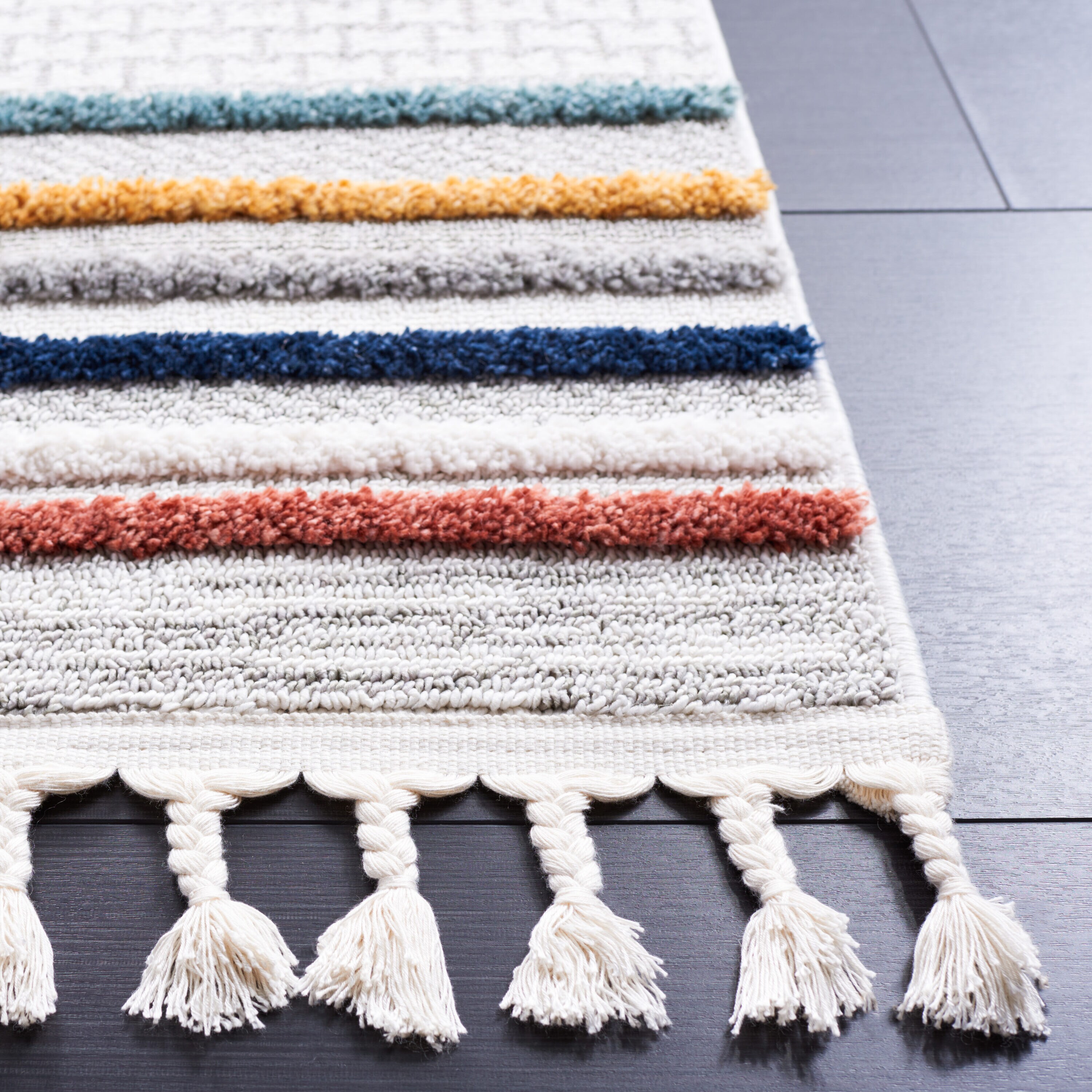 Safavieh MRK550A-5 rugs - View #3