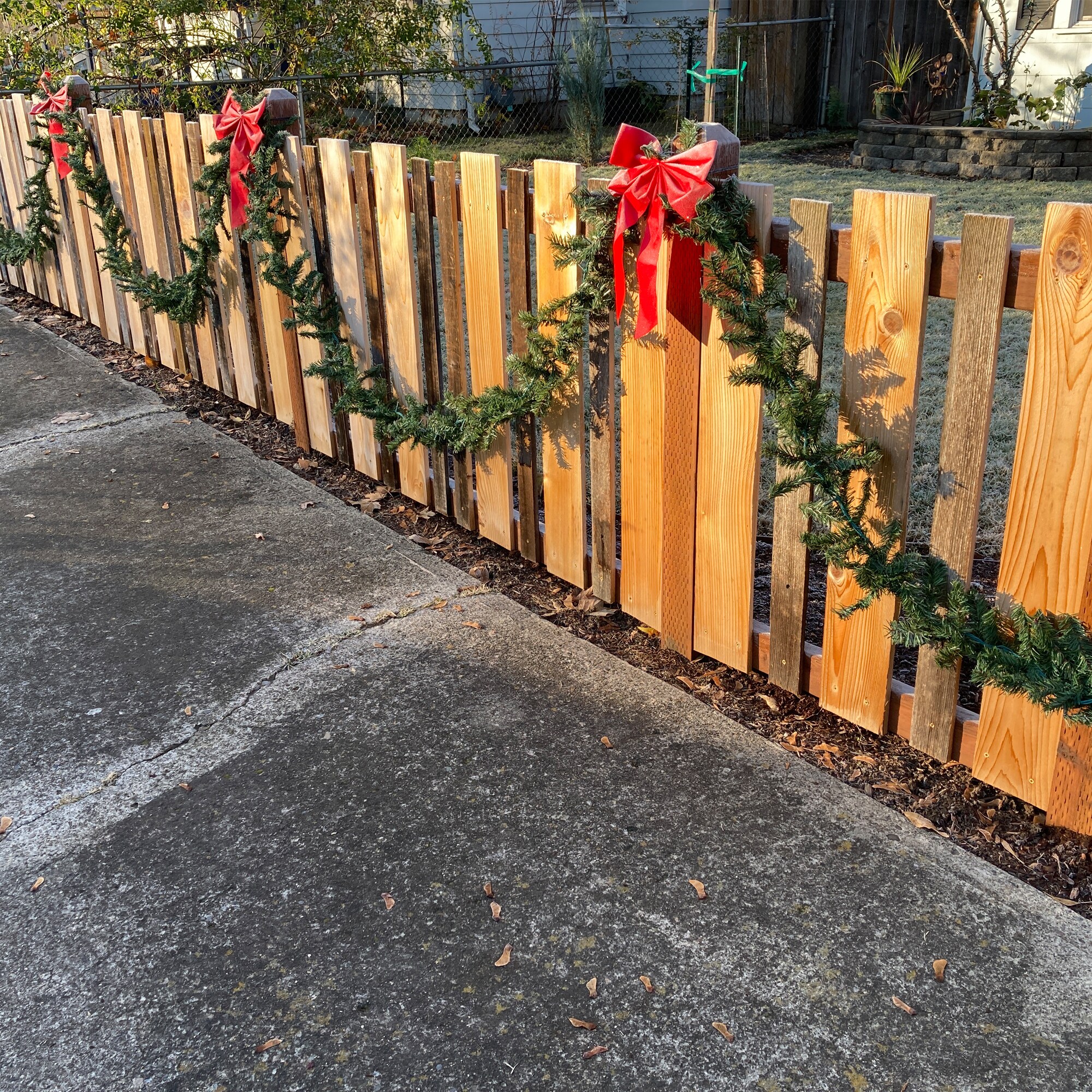 Northlight 32607704 Artificial-Christmas-Garland - View #4