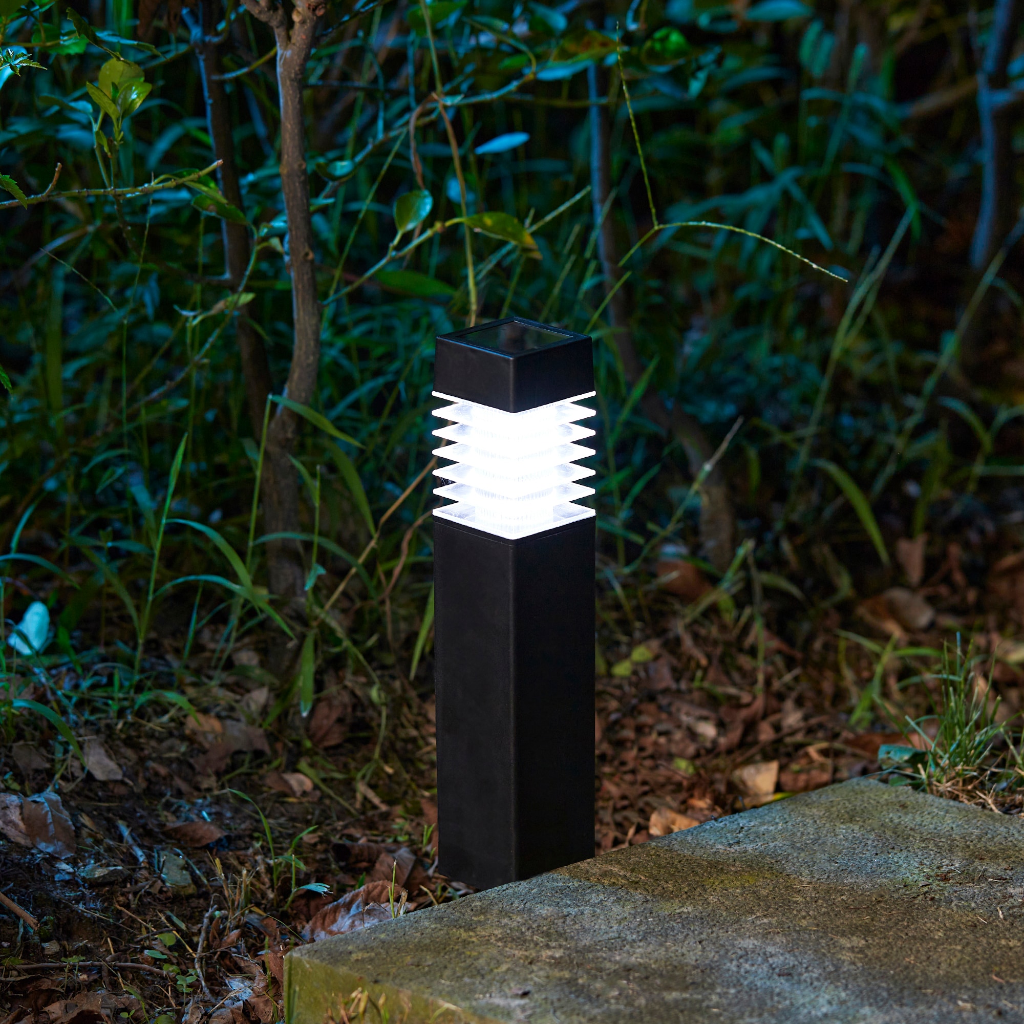 Black LED Dusk to Dawn Pathway Light Set of Six