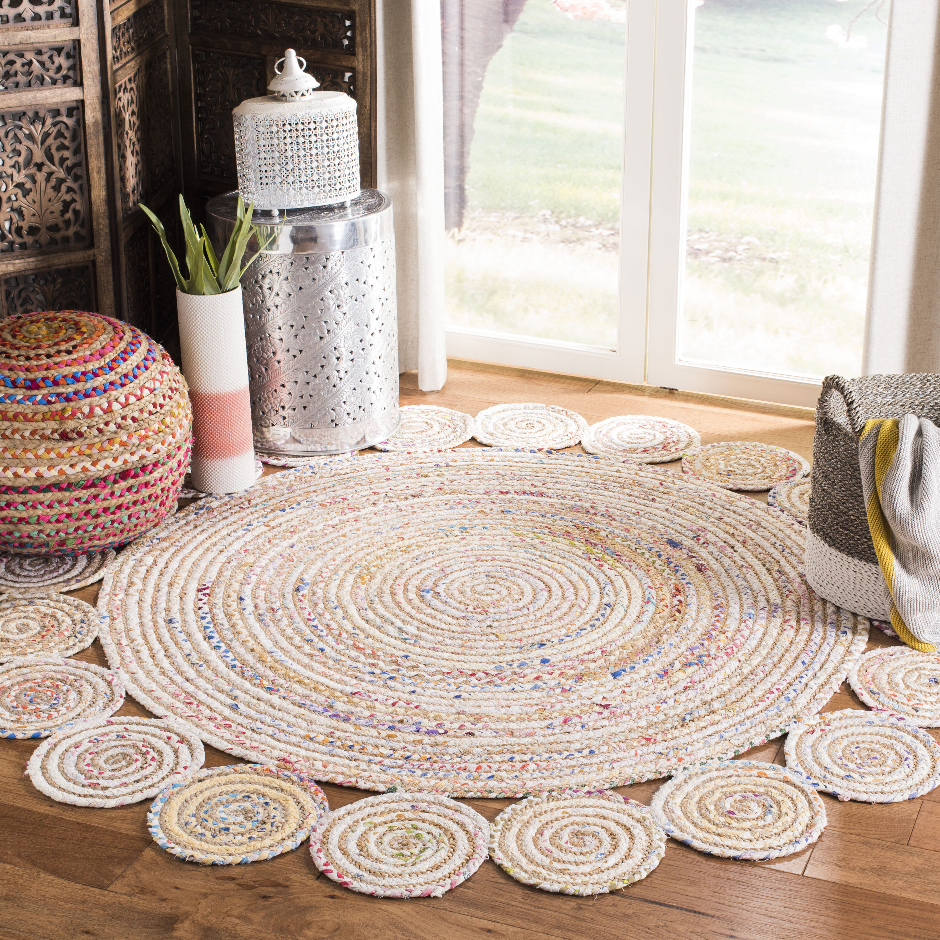  Cape Cod 211 Ivory/Multi Bohemian 5ft x 5ft Round Rug