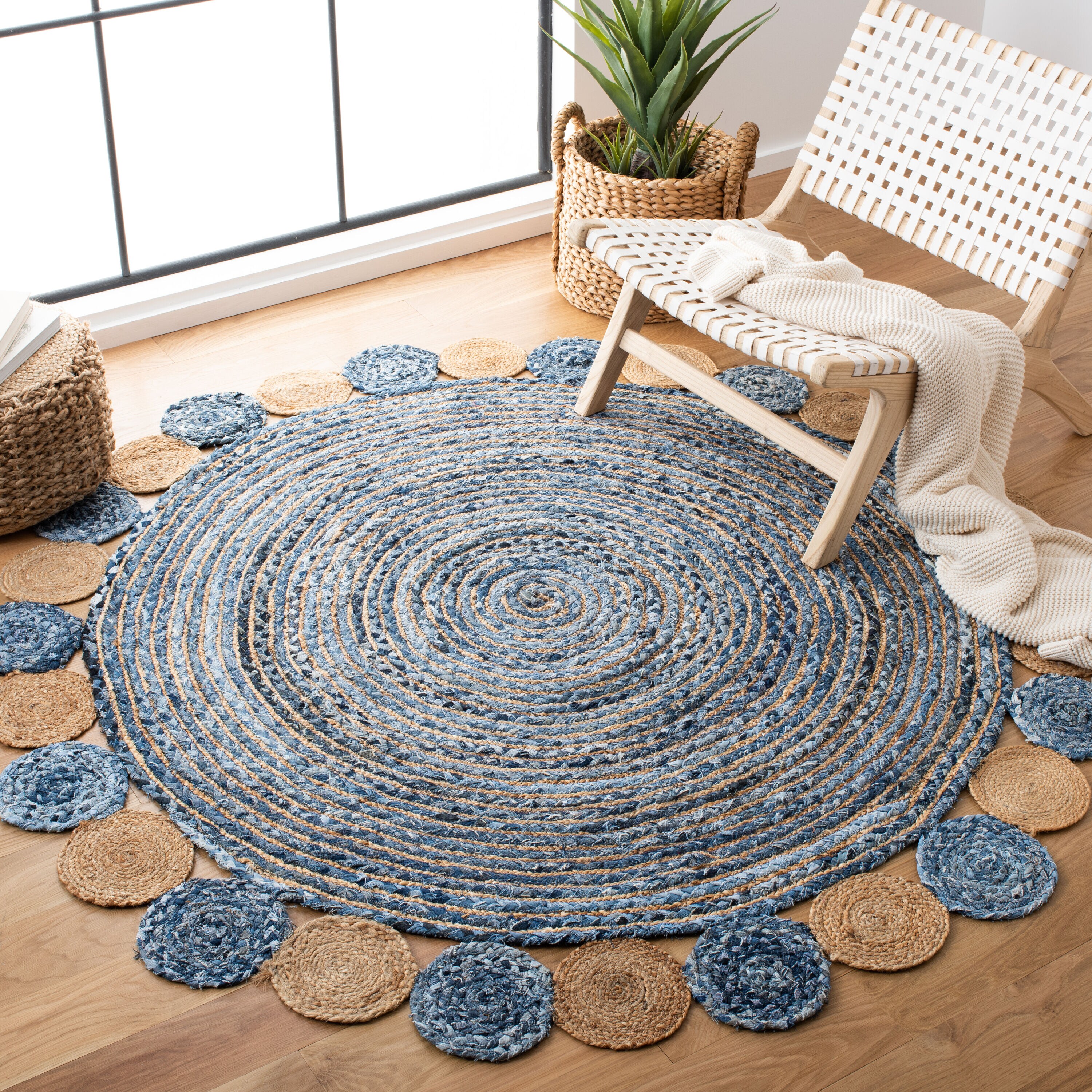  Cape Cod 201 Blue/Beige Bohemian 6ft x 6ft Round Rug