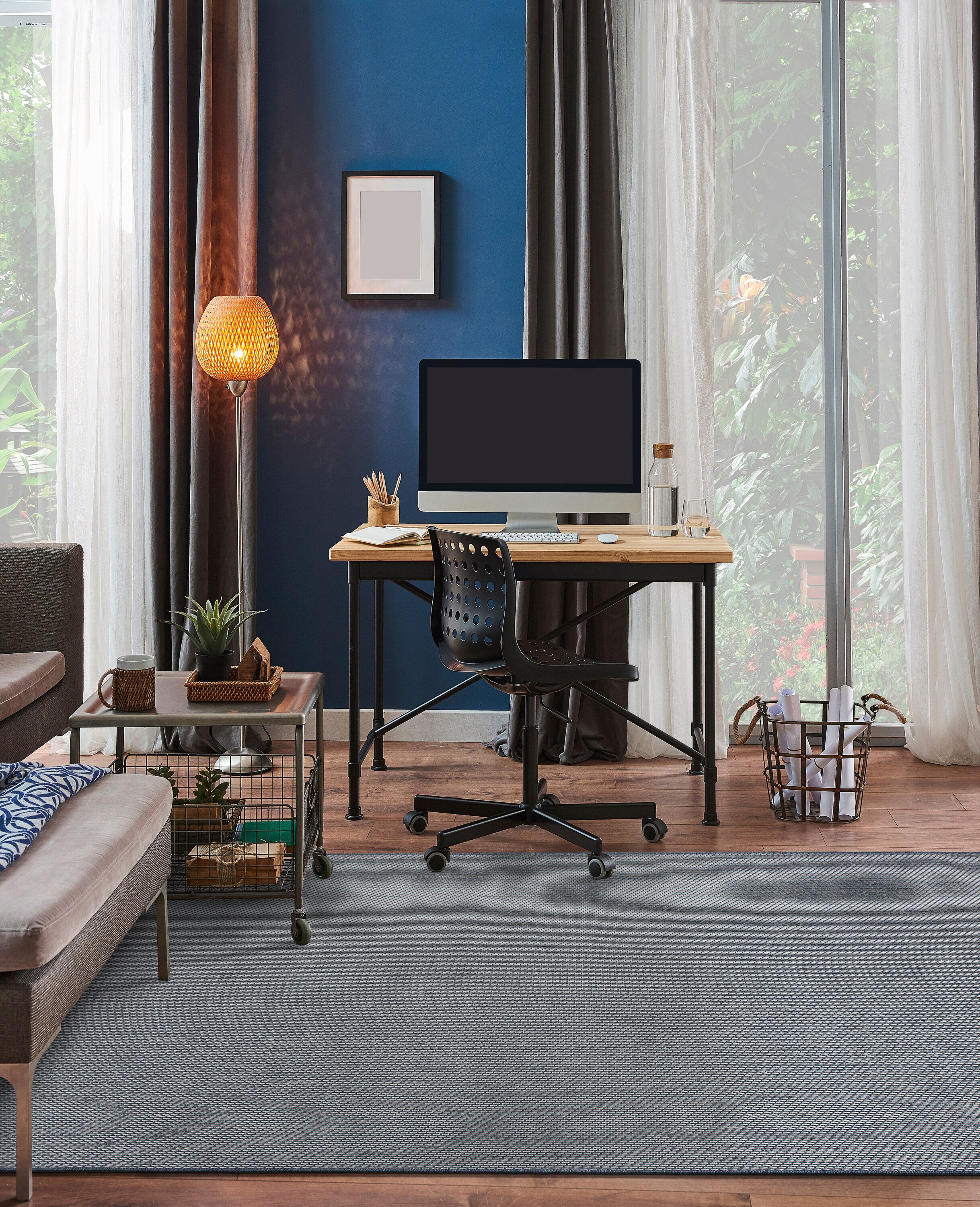 Reversible Easy-Care Blue Synthetic 5' x 7' Area Rug