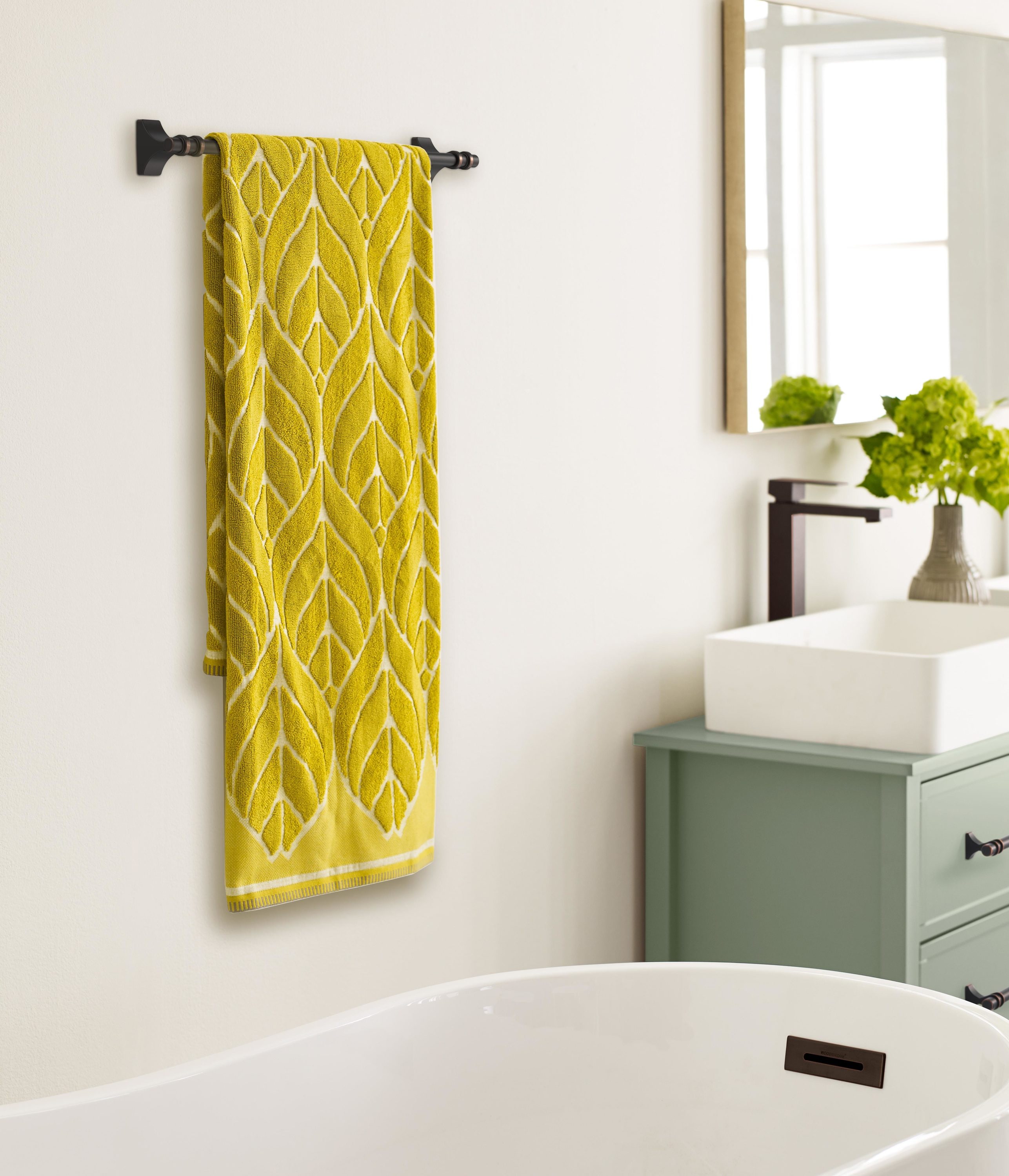 Oil-Rubbed Bronze 18-Inch Wall Mounted Towel Bar
